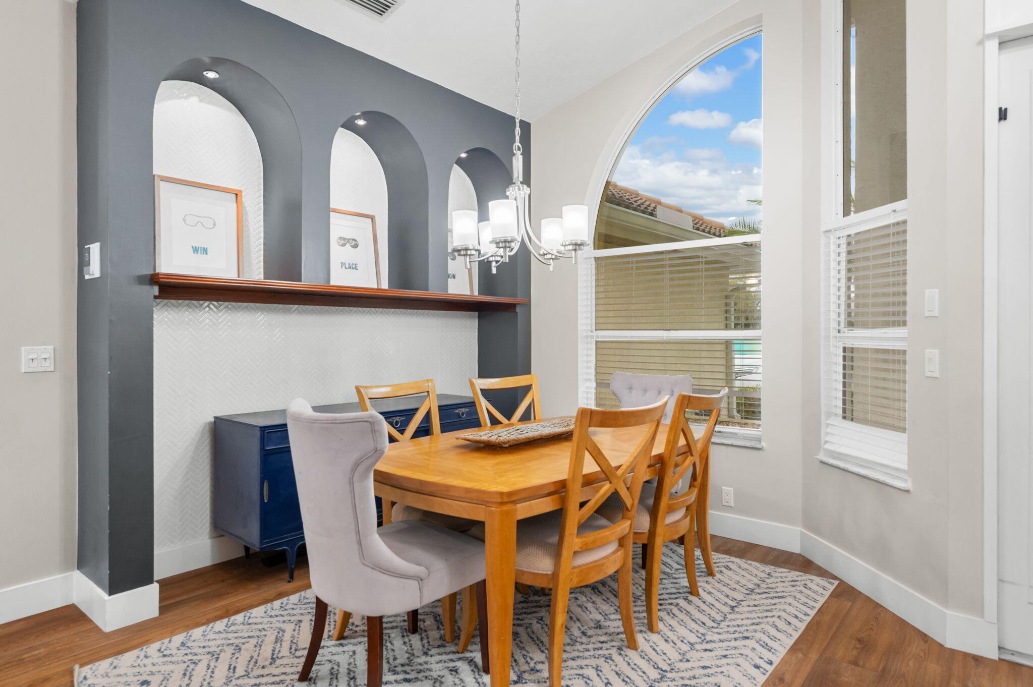 407 SW Locust Port St Lucie, FL 34986