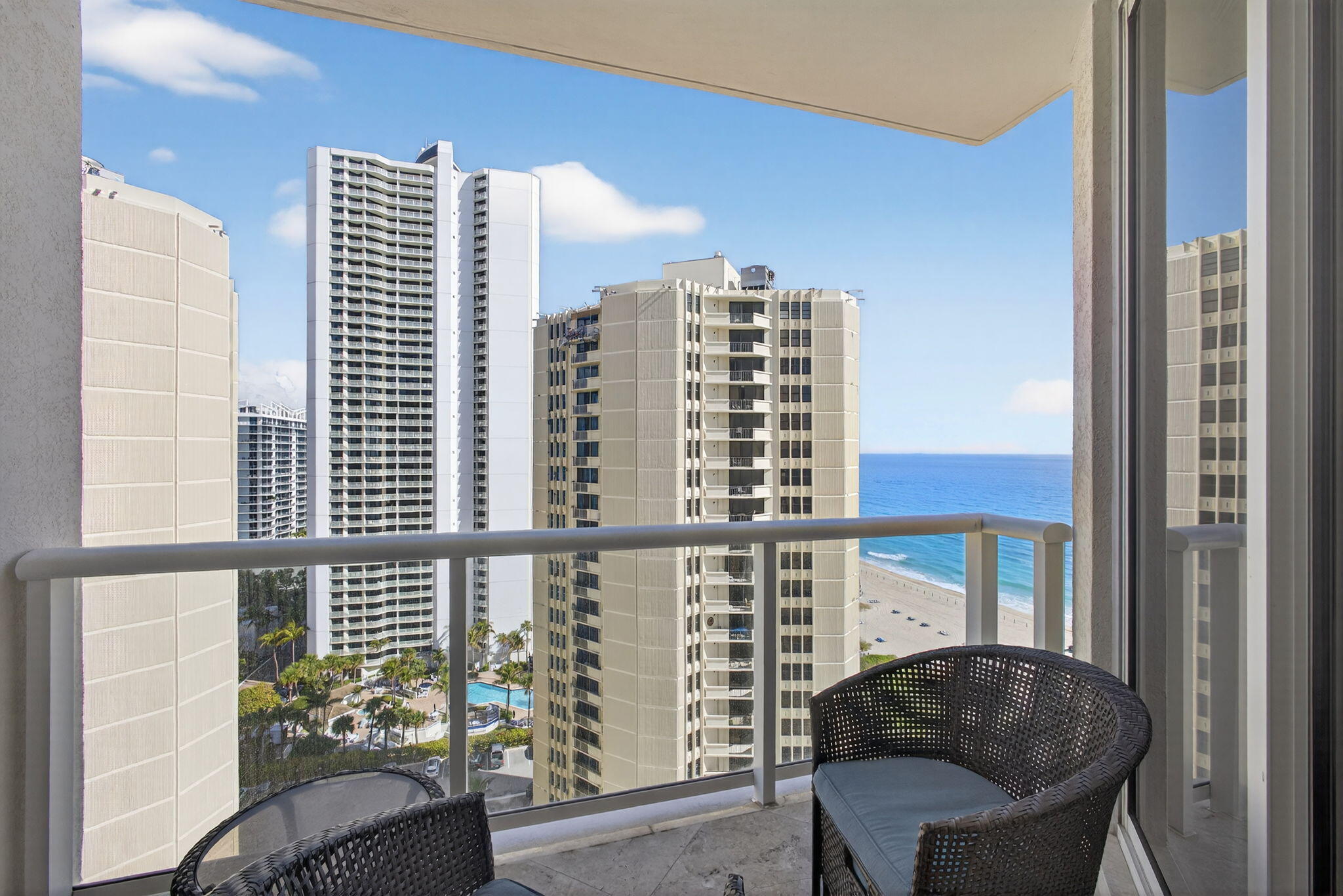 2700 N Ocean #1401a Riviera Beach, FL 33404