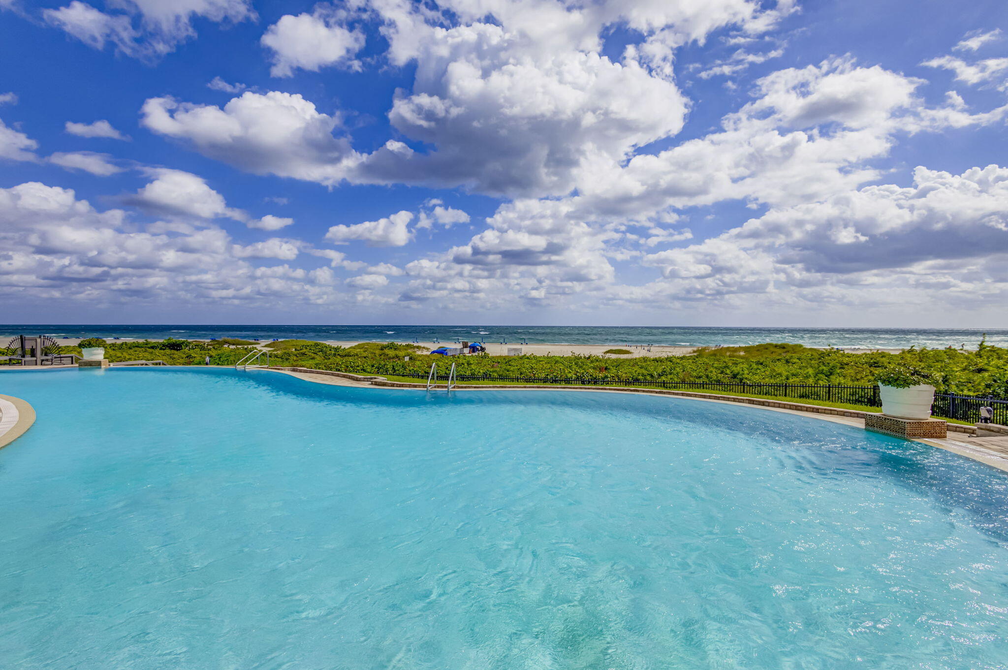 2700 N Ocean #1401a Riviera Beach, FL 33404