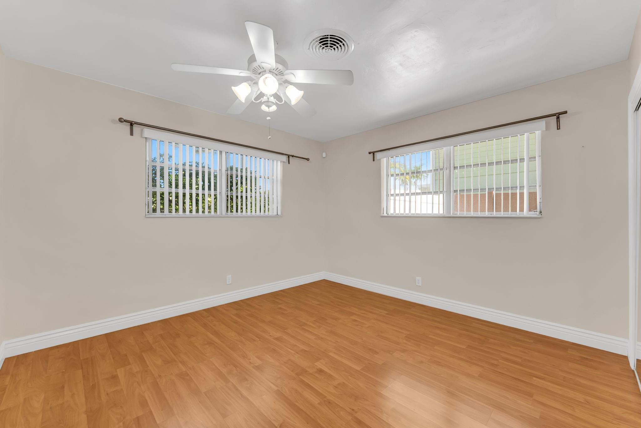 2940 NE 19th Pompano Beach, FL 33062