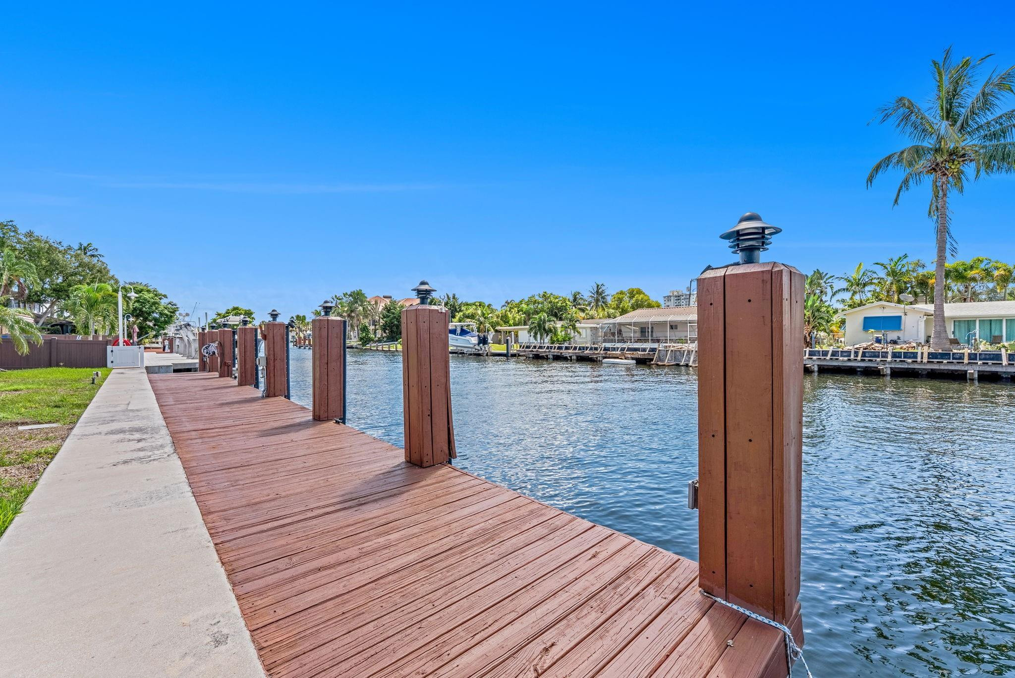 2940 NE 19th Pompano Beach, FL 33062