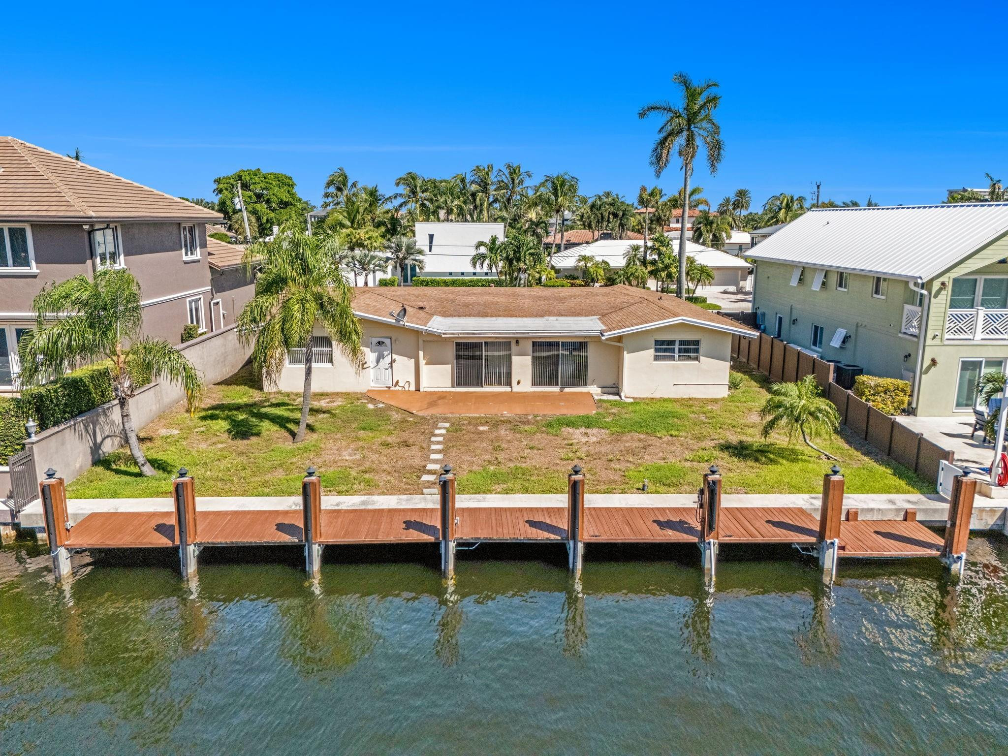 2940 NE 19th Pompano Beach, FL 33062