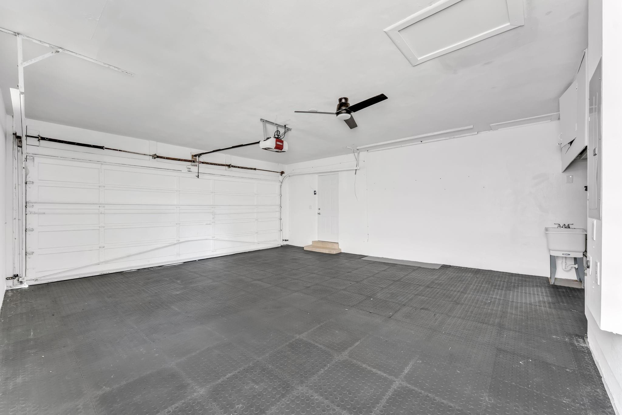 2940 NE 19th Pompano Beach, FL 33062