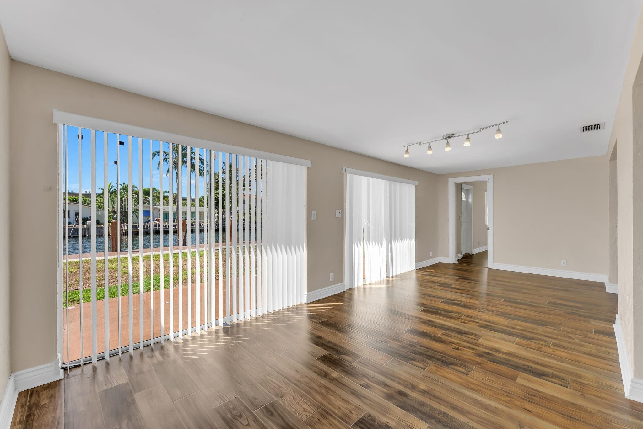 2940 NE 19th Pompano Beach, FL 33062