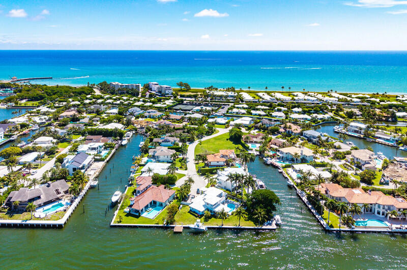 103 Bonito Ocean Ridge, FL 33435