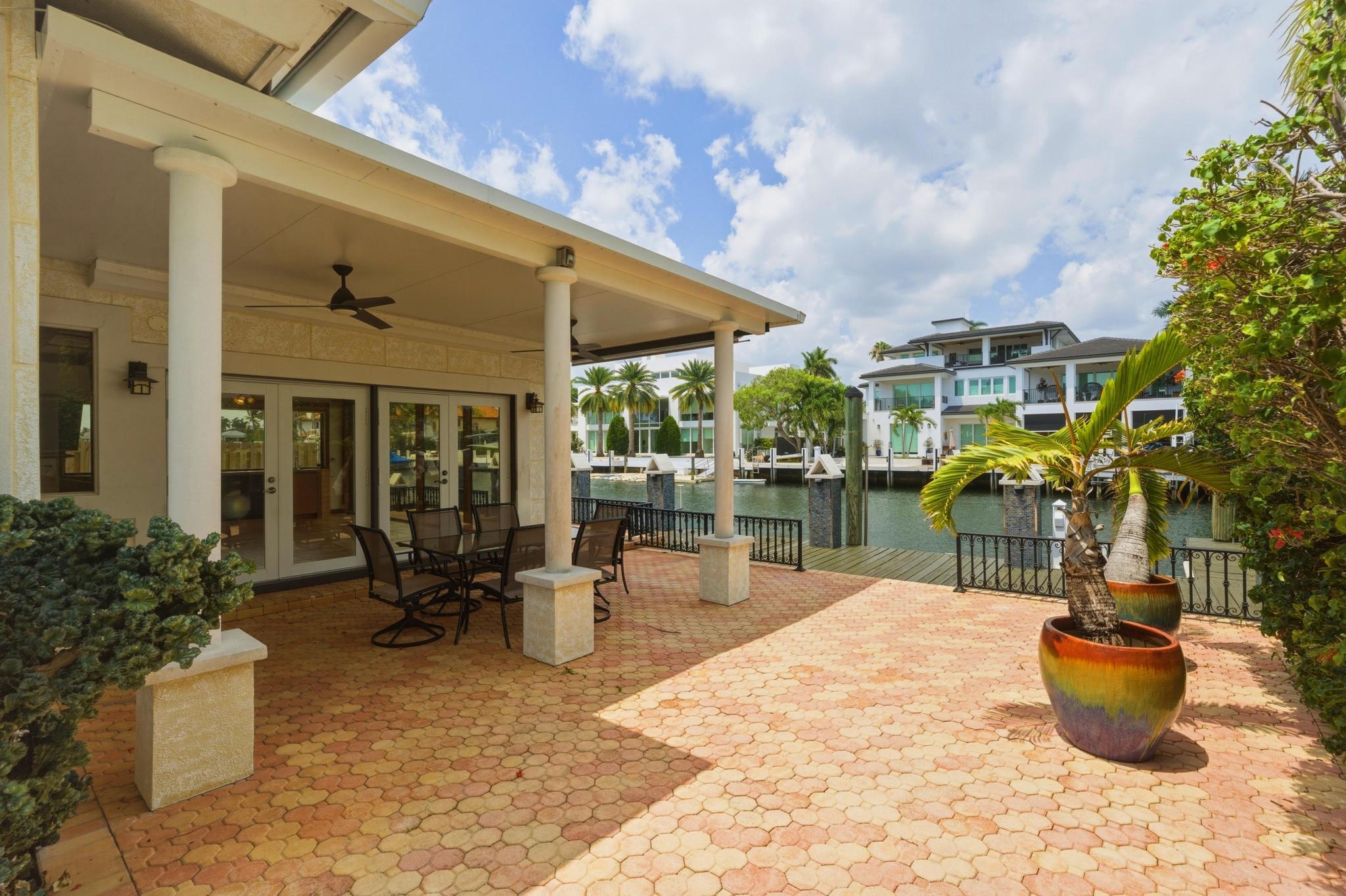 449 Bontona Fort Lauderdale, FL 33301