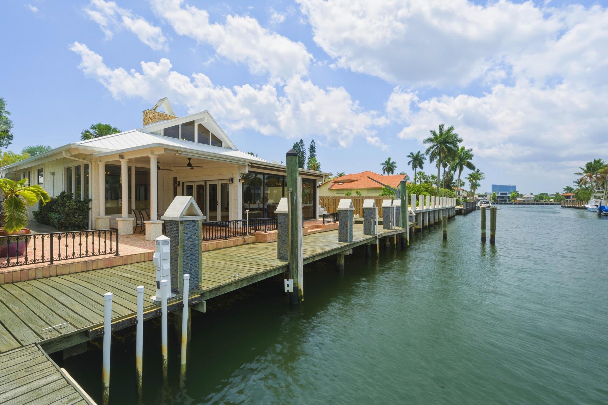 449 Bontona Fort Lauderdale, FL 33301