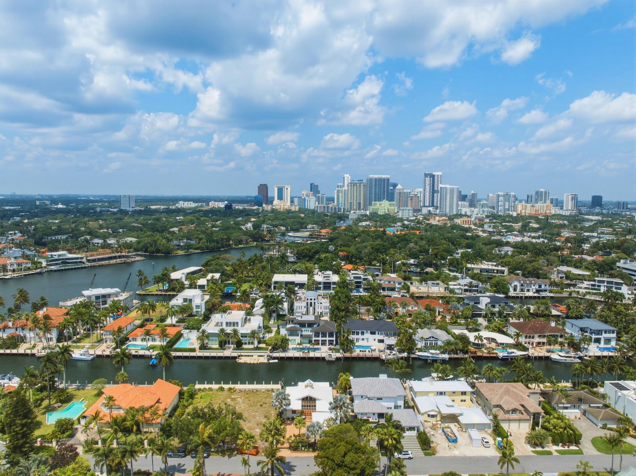 449 Bontona Fort Lauderdale, FL 33301
