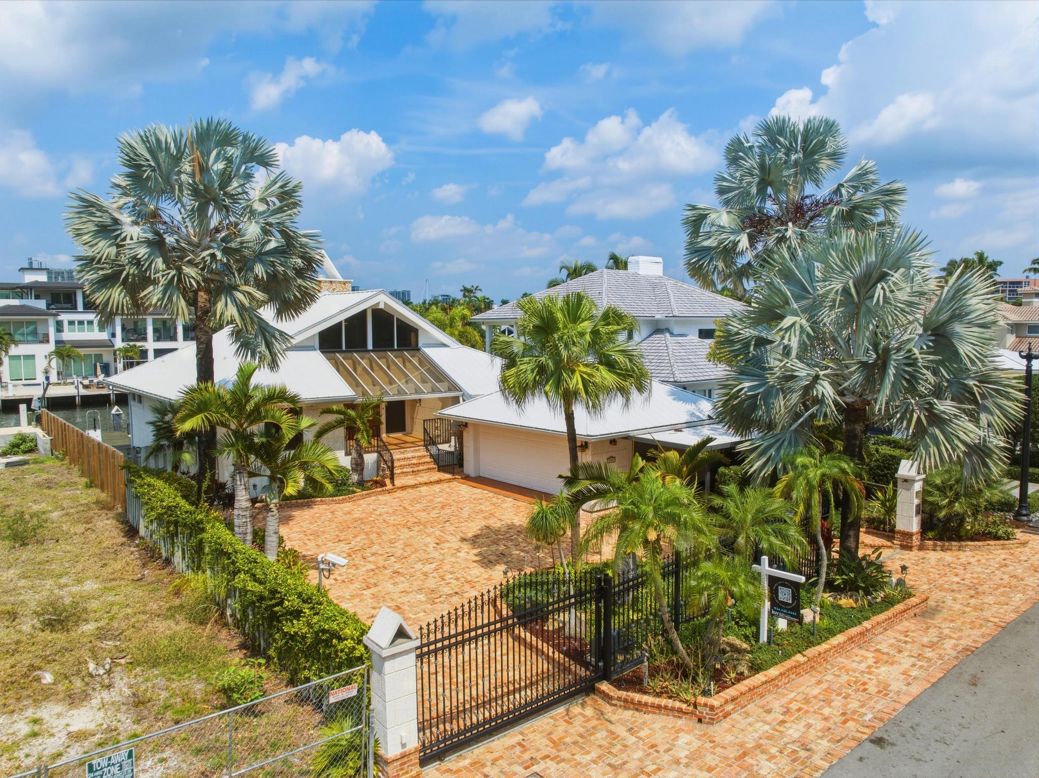449 Bontona Fort Lauderdale, FL 33301