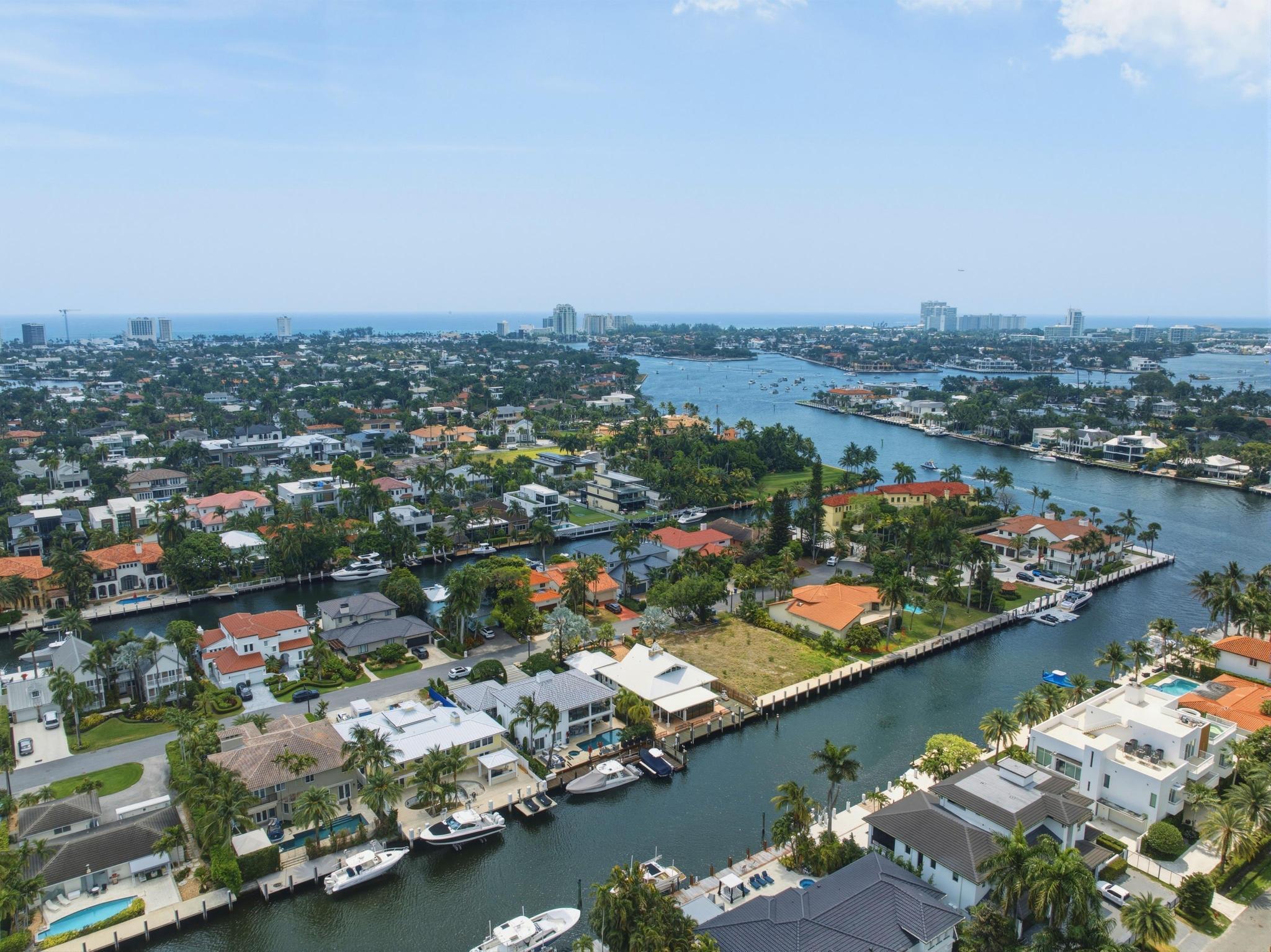 449 Bontona Fort Lauderdale, FL 33301