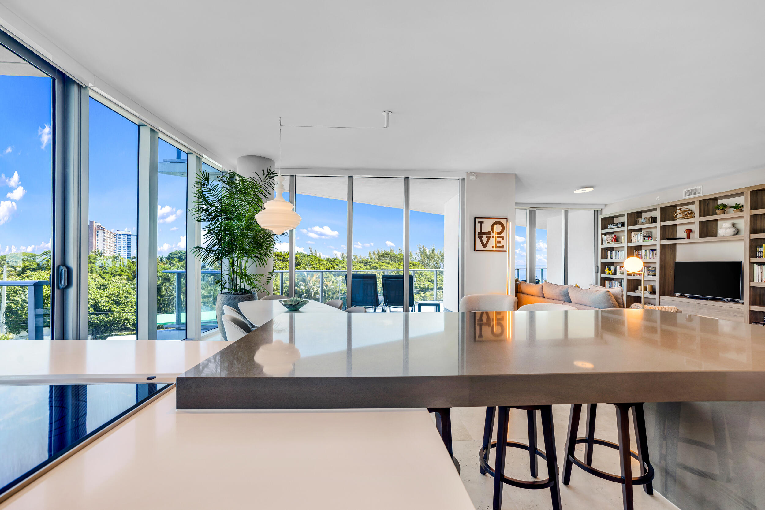 701 N Fort Lauderdale Bch #406 Fort Lauderdale, FL 33304