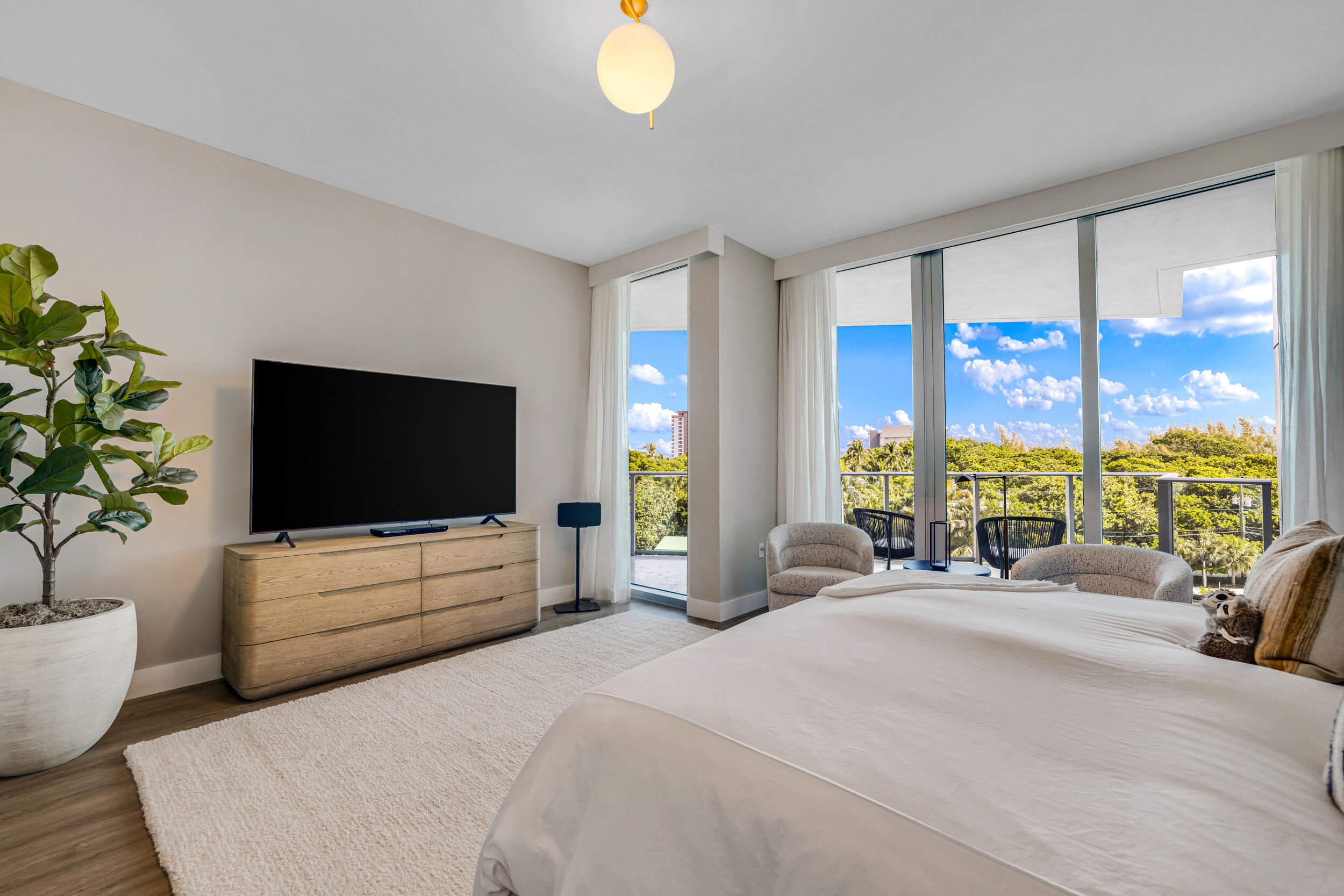 701 N Fort Lauderdale Bch #406 Fort Lauderdale, FL 33304