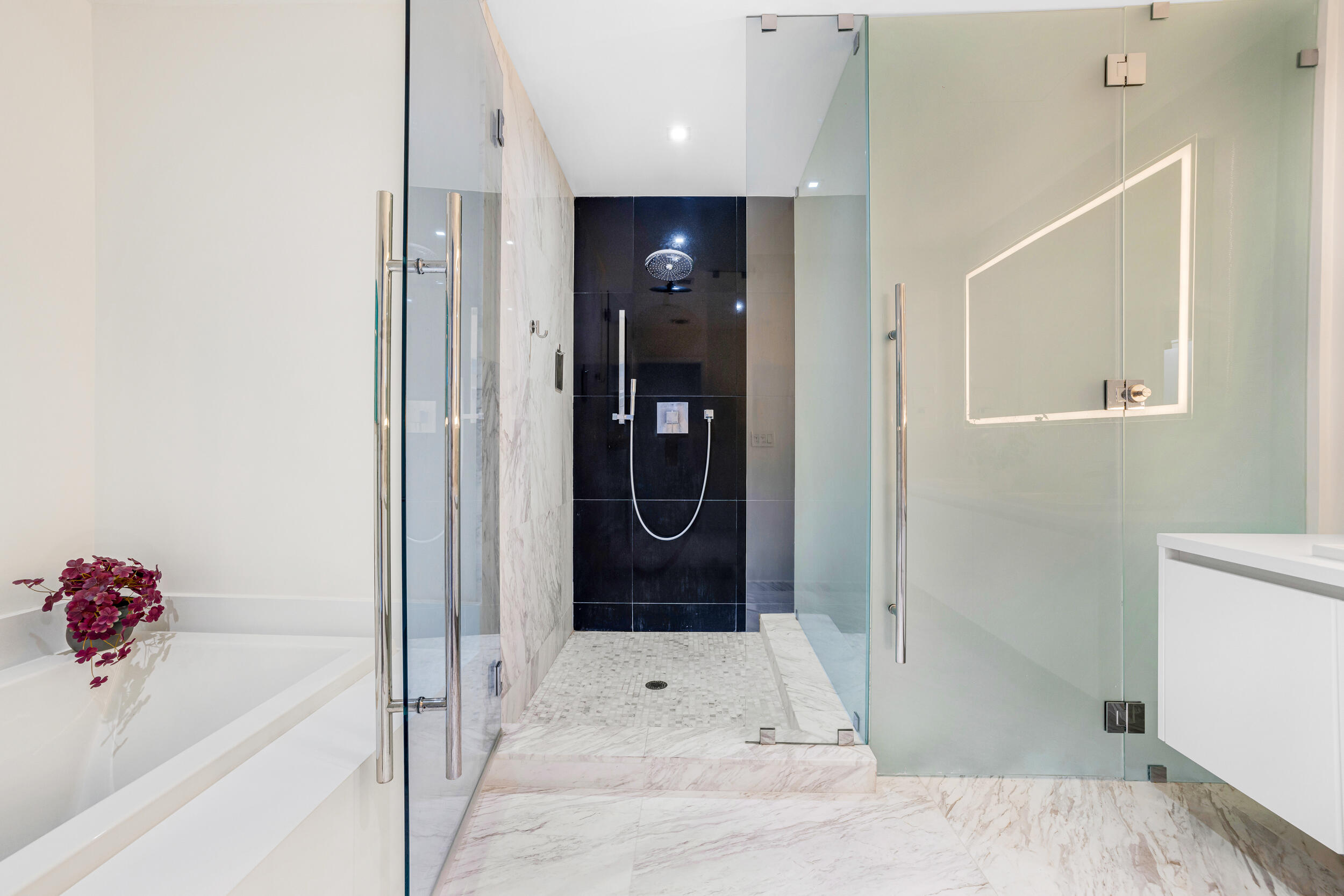 701 N Fort Lauderdale Bch #406 Fort Lauderdale, FL 33304