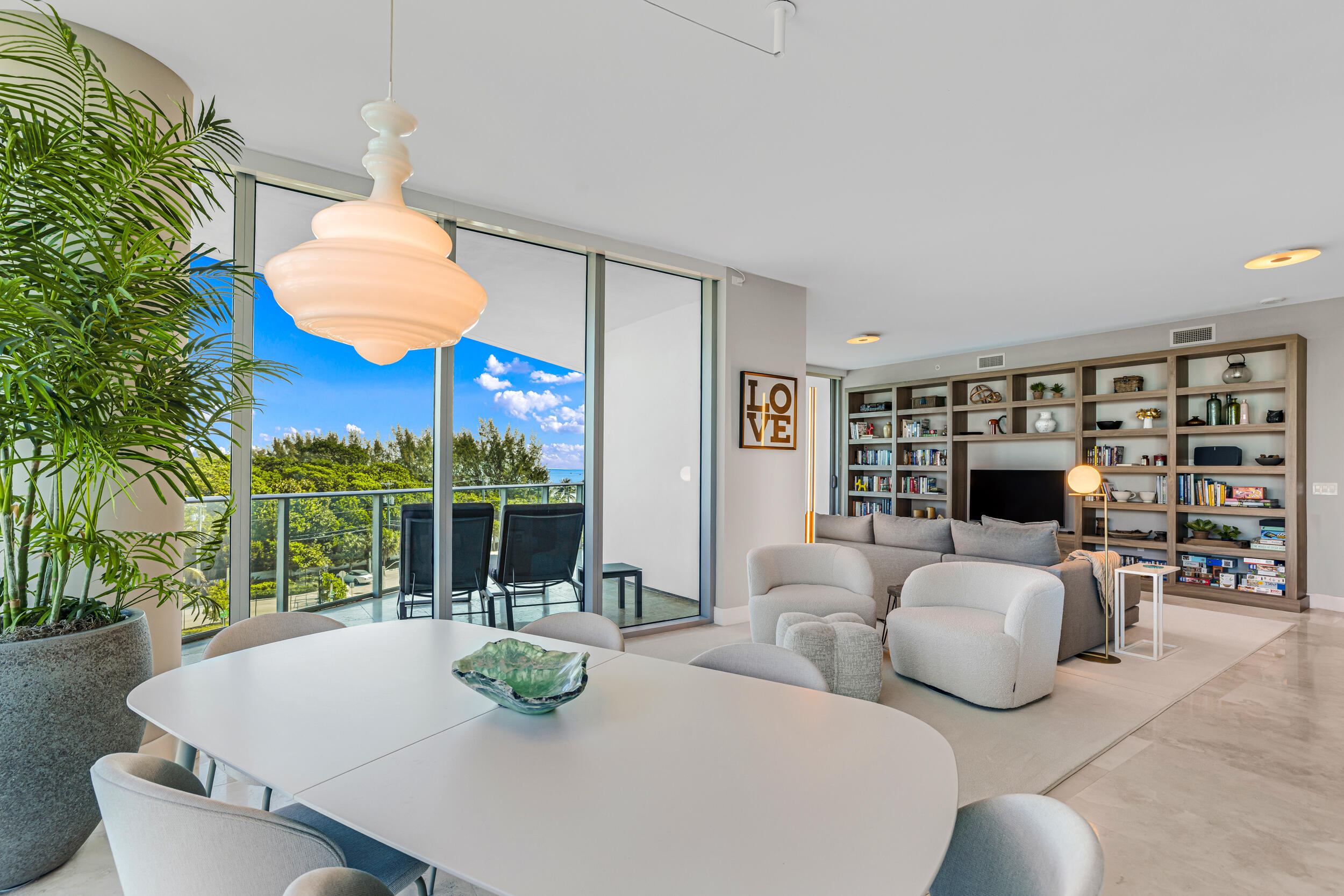 701 N Fort Lauderdale Bch #406 Fort Lauderdale, FL 33304