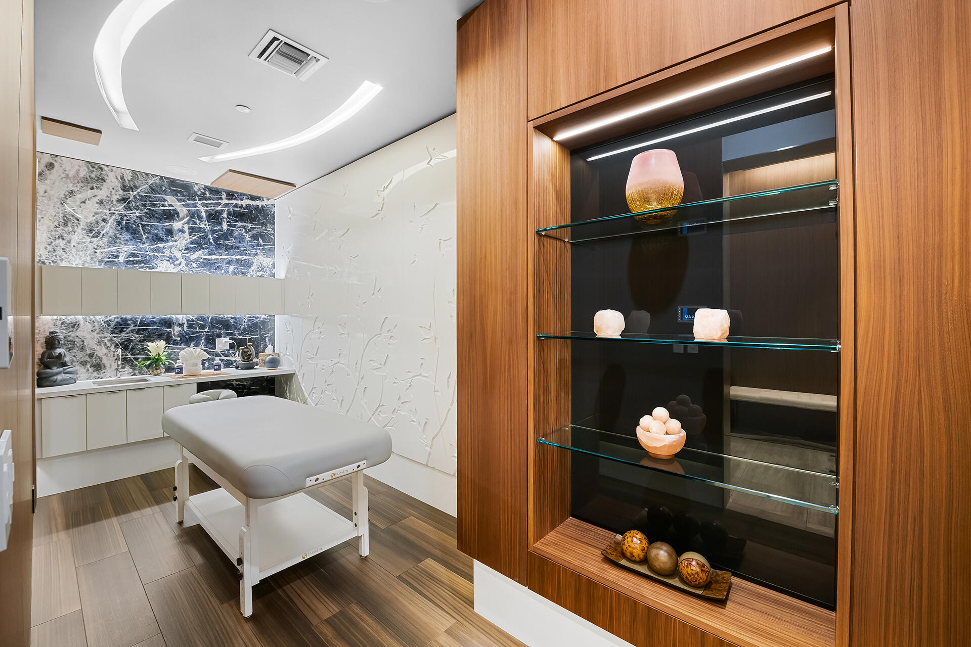 701 N Fort Lauderdale Bch #406 Fort Lauderdale, FL 33304