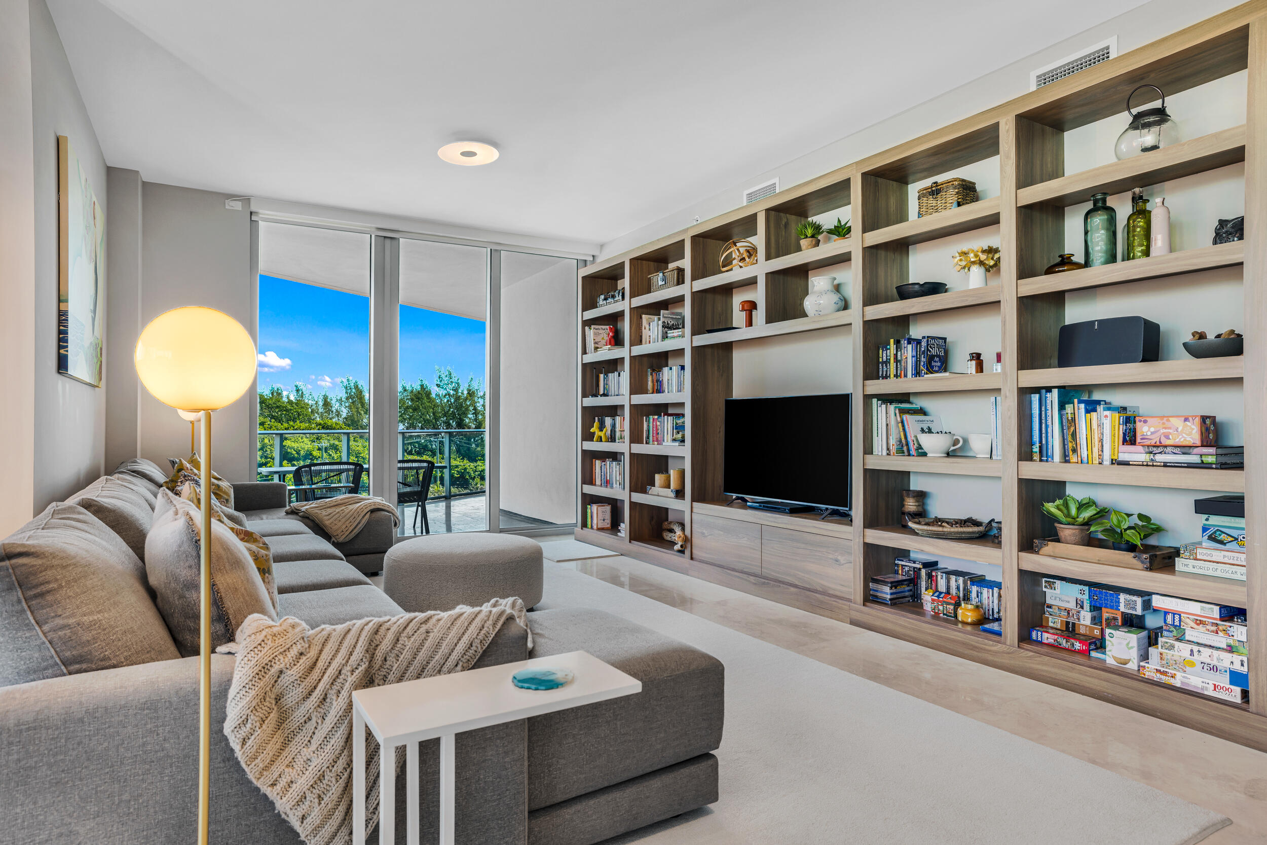 701 N Fort Lauderdale Bch #406 Fort Lauderdale, FL 33304