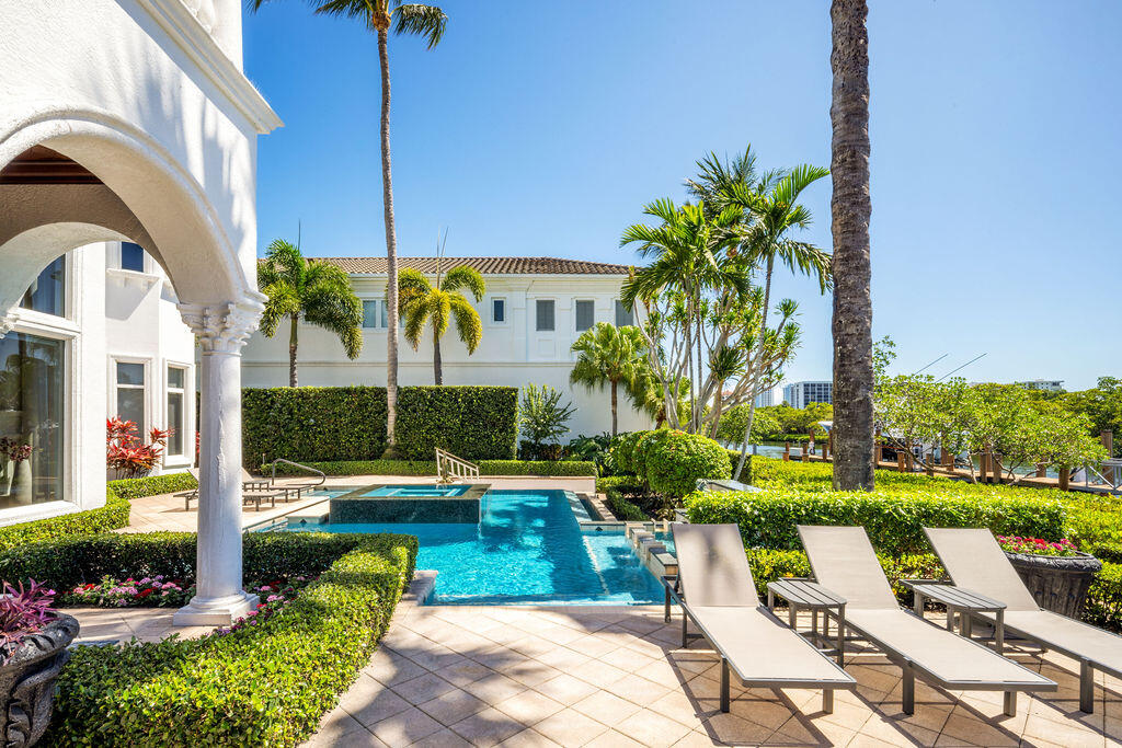 792 Harbour Isles West Palm Beach, FL 33410