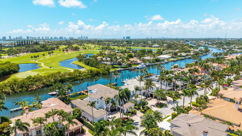 792 Harbour Isles West Palm Beach, FL 33410