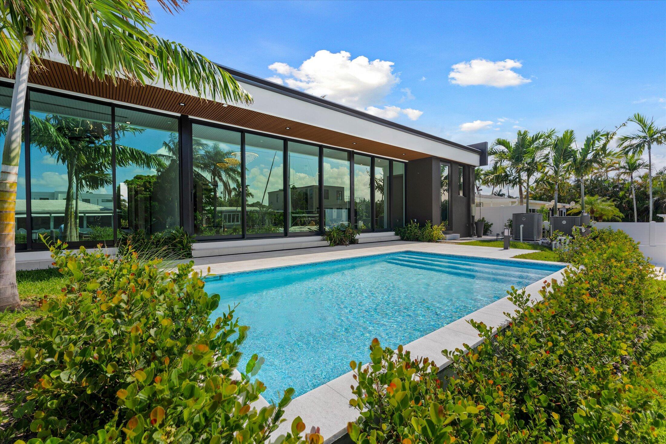 1201 Guava Fort Lauderdale, FL 33315