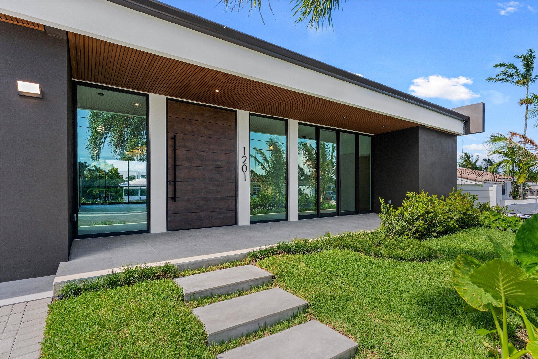 1201 Guava Fort Lauderdale, FL 33315
