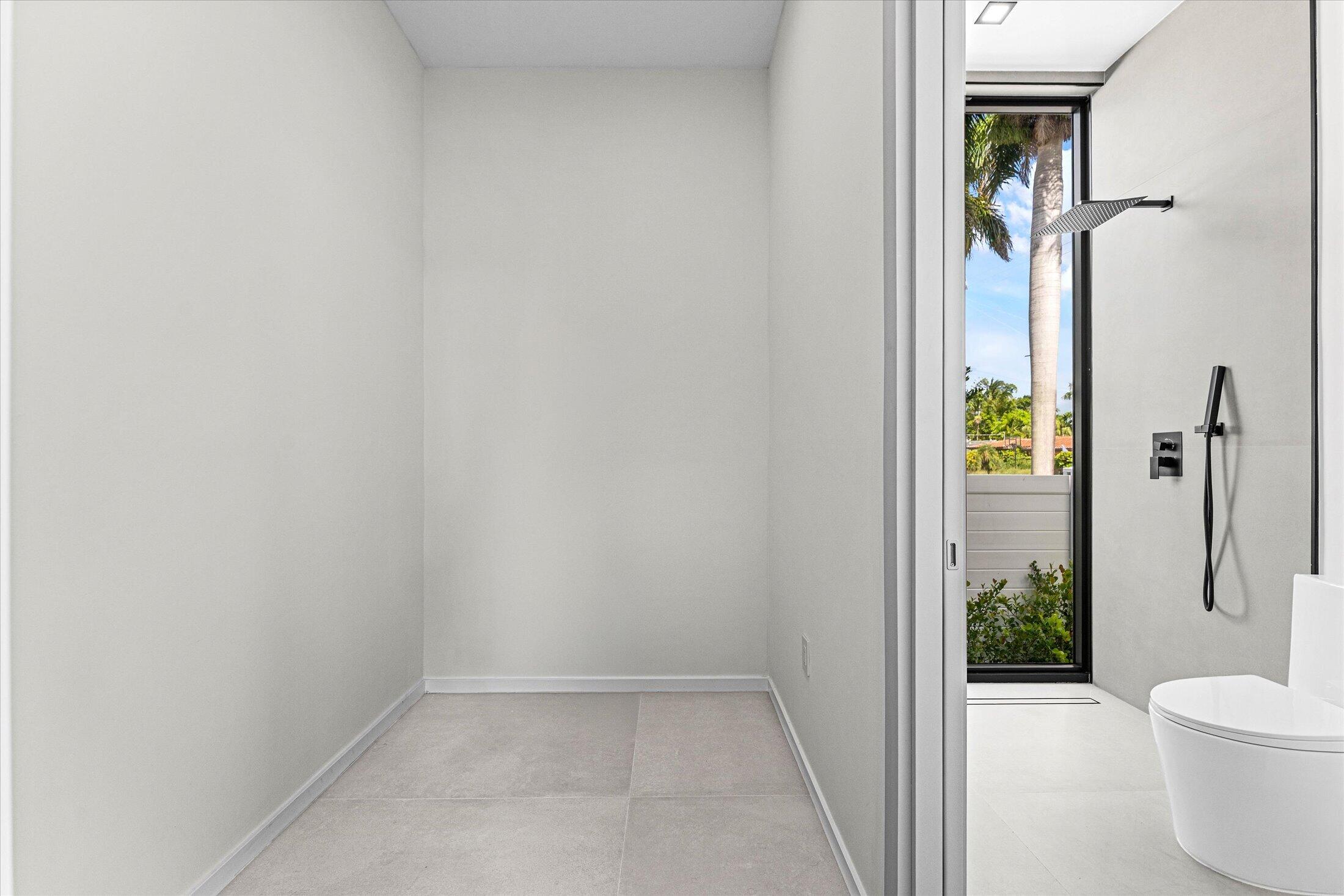 1201 Guava Fort Lauderdale, FL 33315