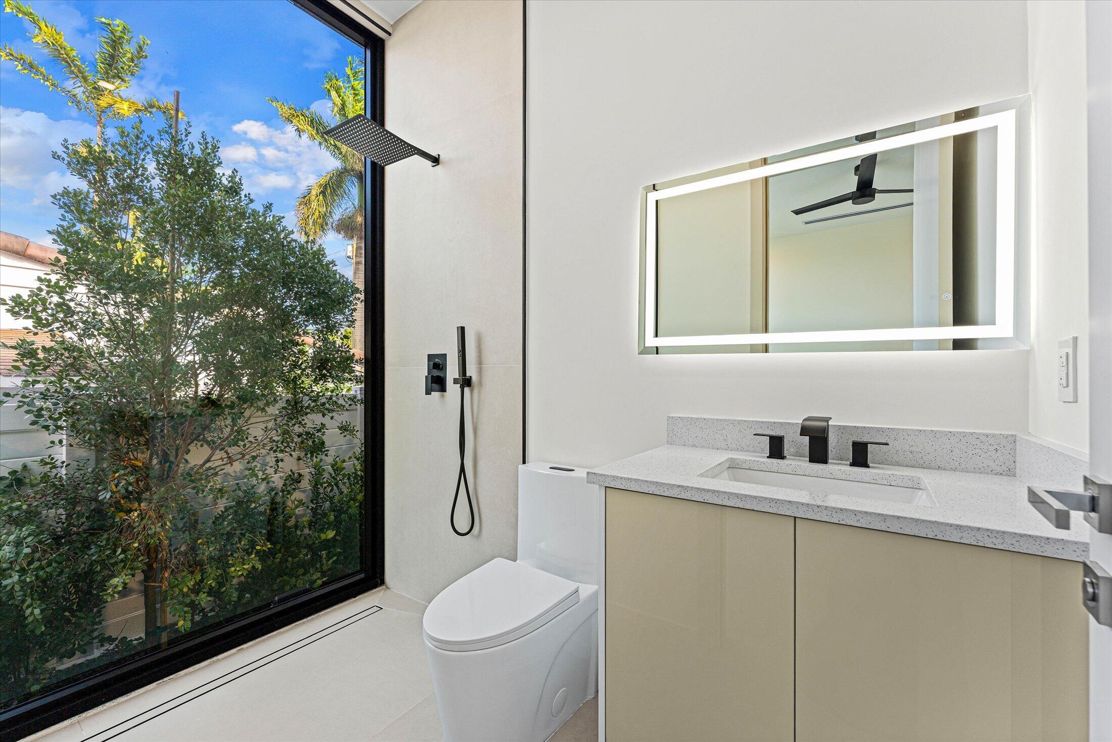 1201 Guava Fort Lauderdale, FL 33315