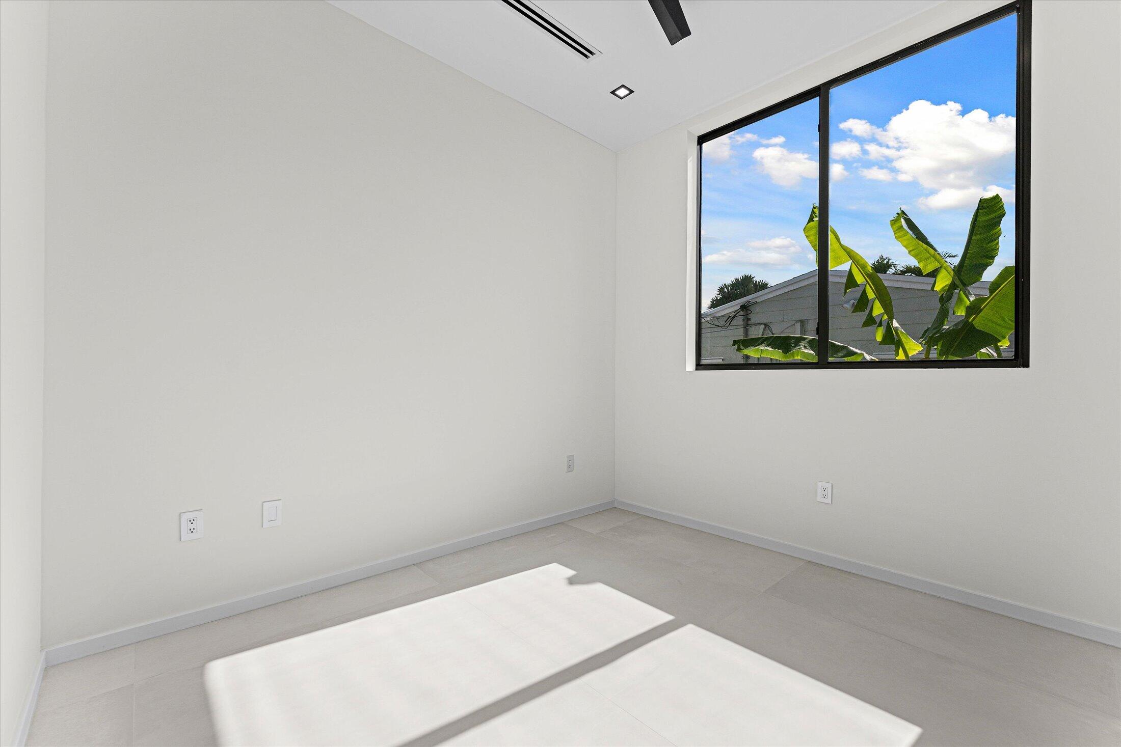 1201 Guava Fort Lauderdale, FL 33315