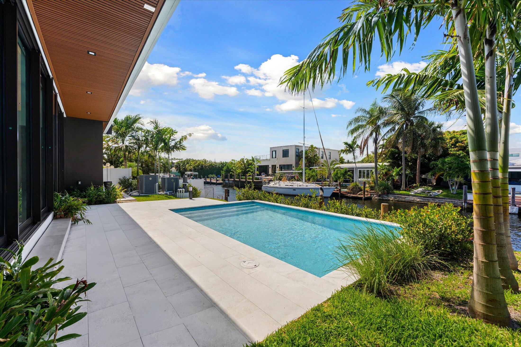 1201 Guava Fort Lauderdale, FL 33315