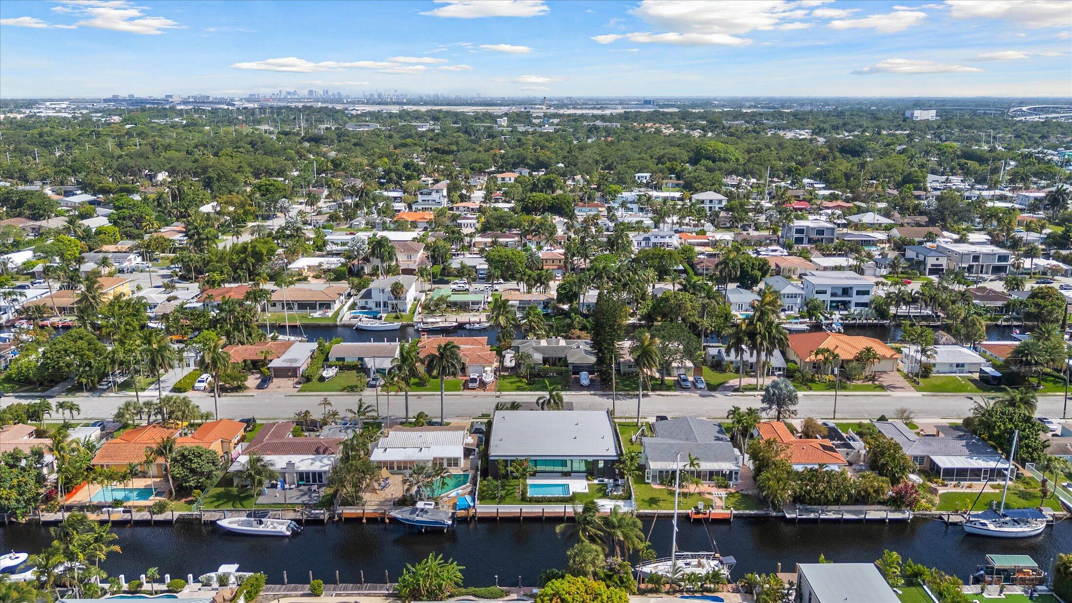 1201 Guava Fort Lauderdale, FL 33315