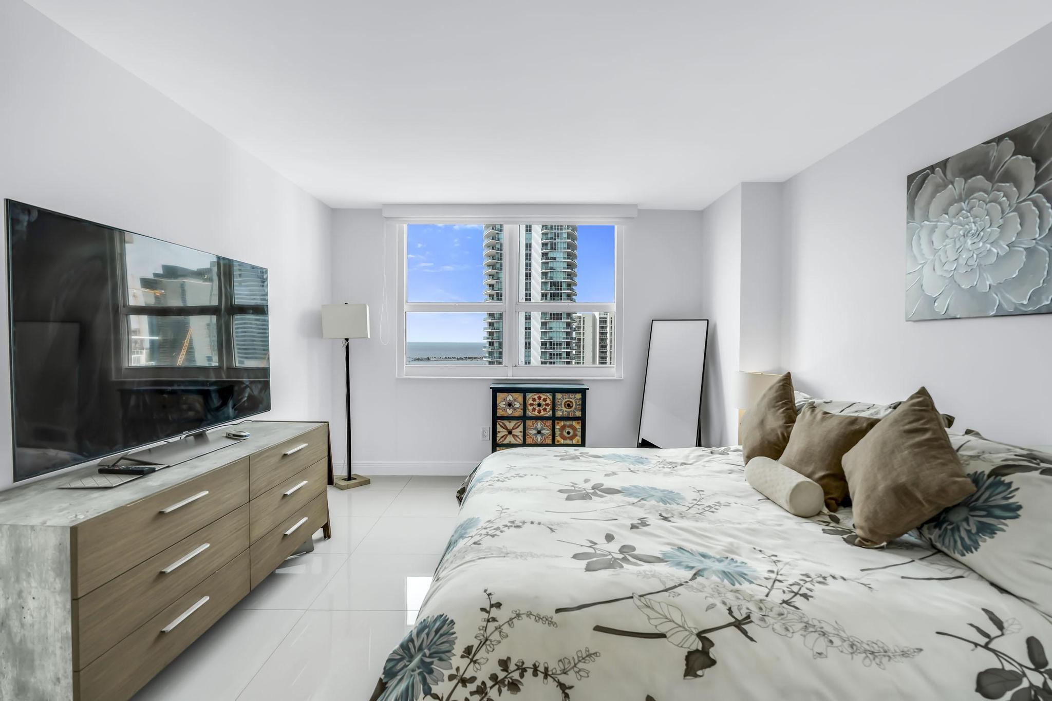 image The Mark on Brickell17