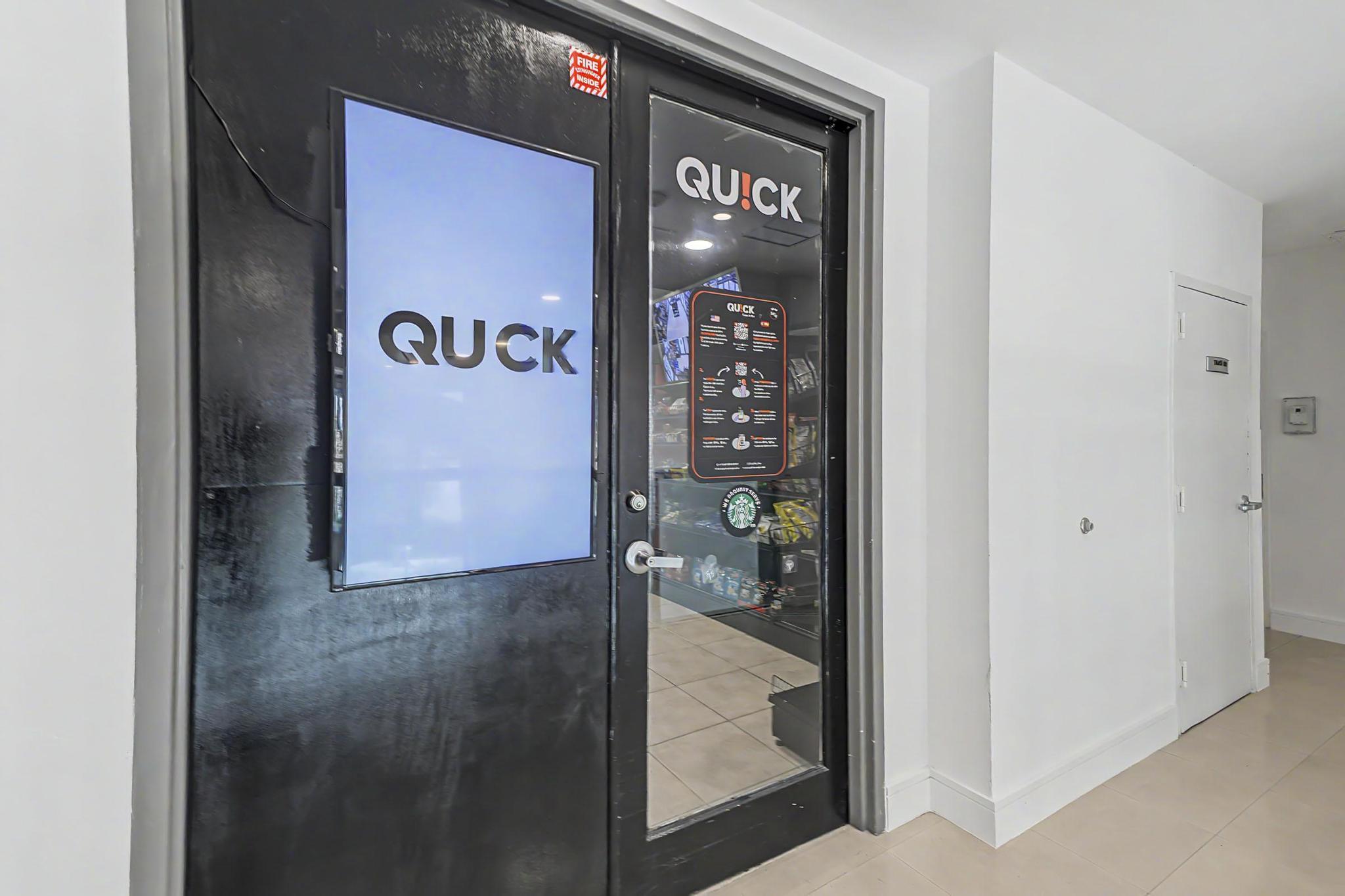 image The Mark on Brickell35