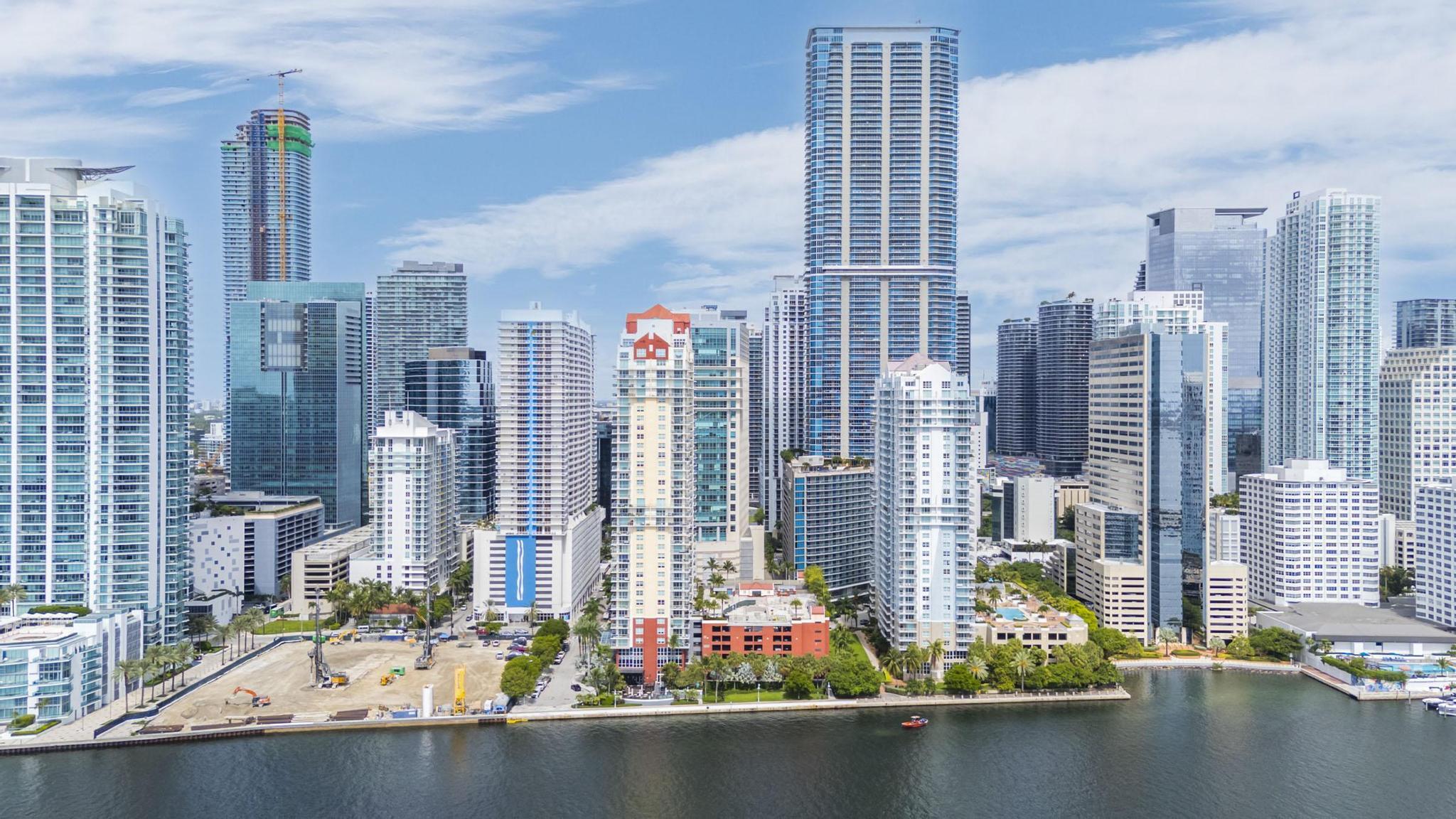 image The Mark on Brickell51