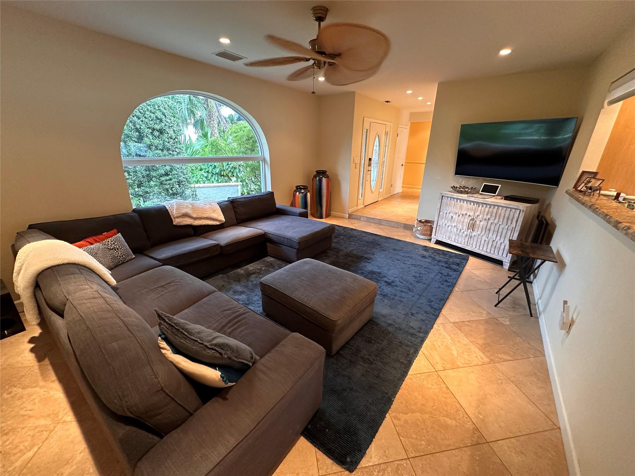 2314 Desota Dr Fort Lauderdale, FL 33301
