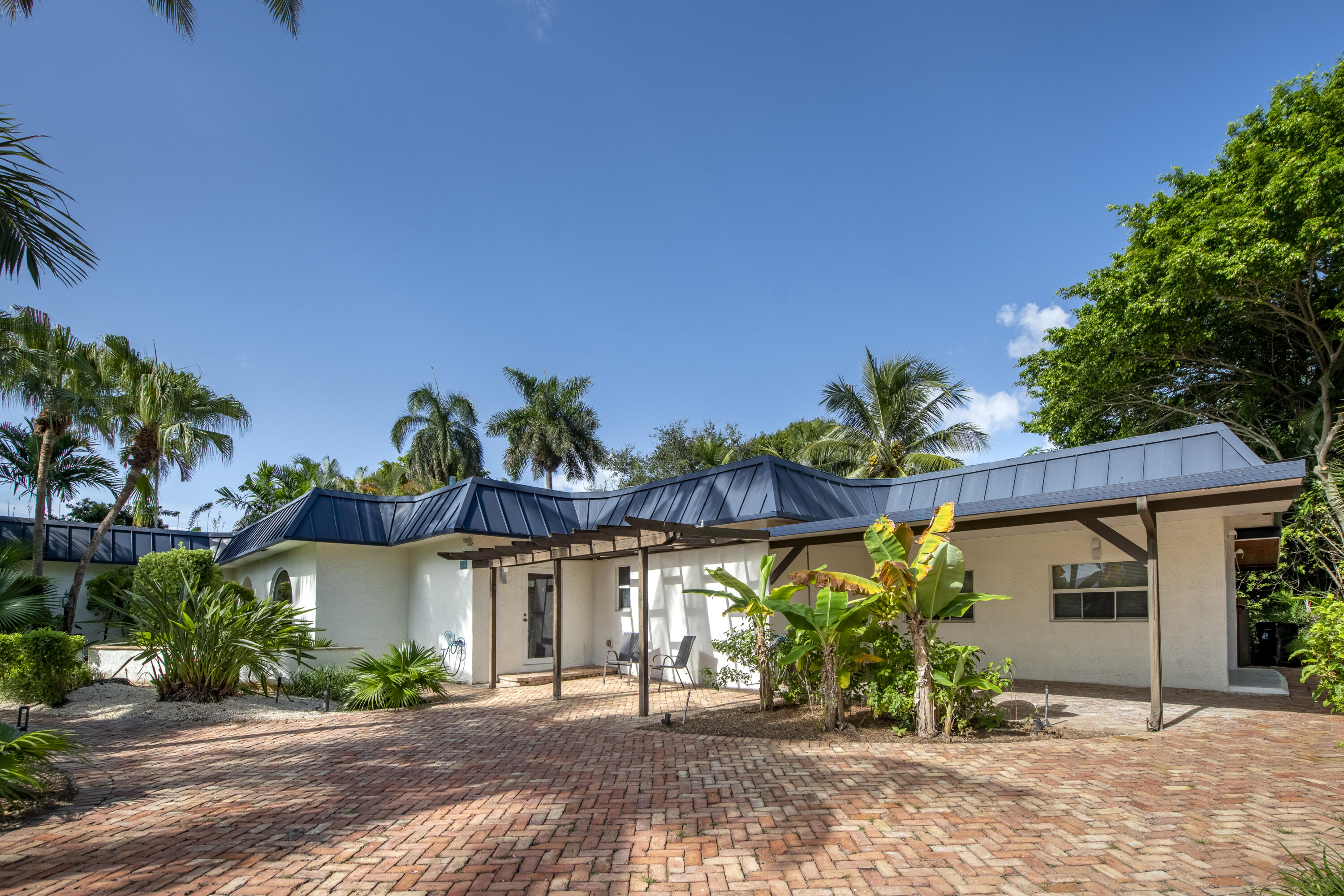 2314 Desota Dr Fort Lauderdale, FL 33301