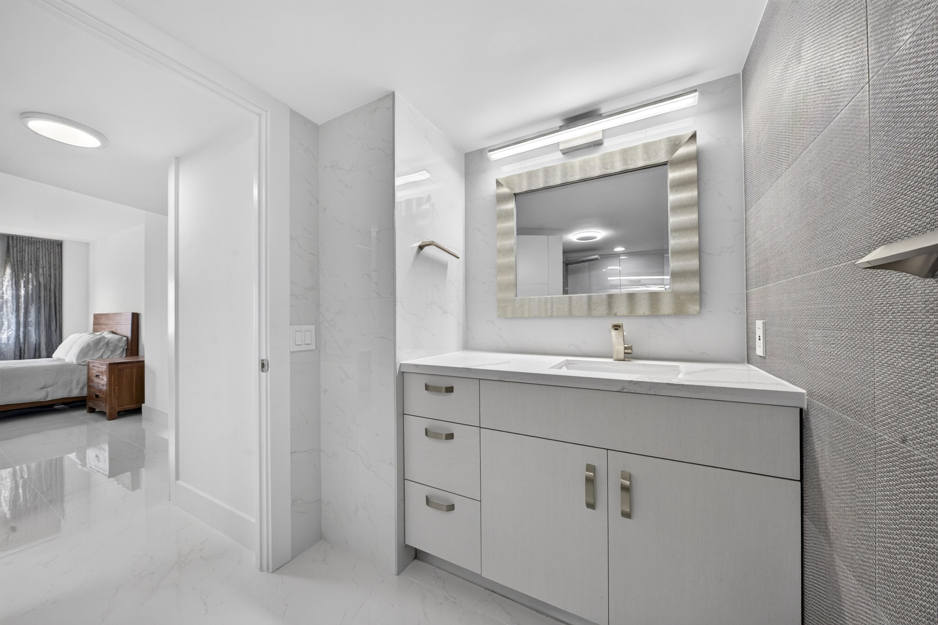 3400 Galt Ocean Dr #606S Fort Lauderdale, FL 33308