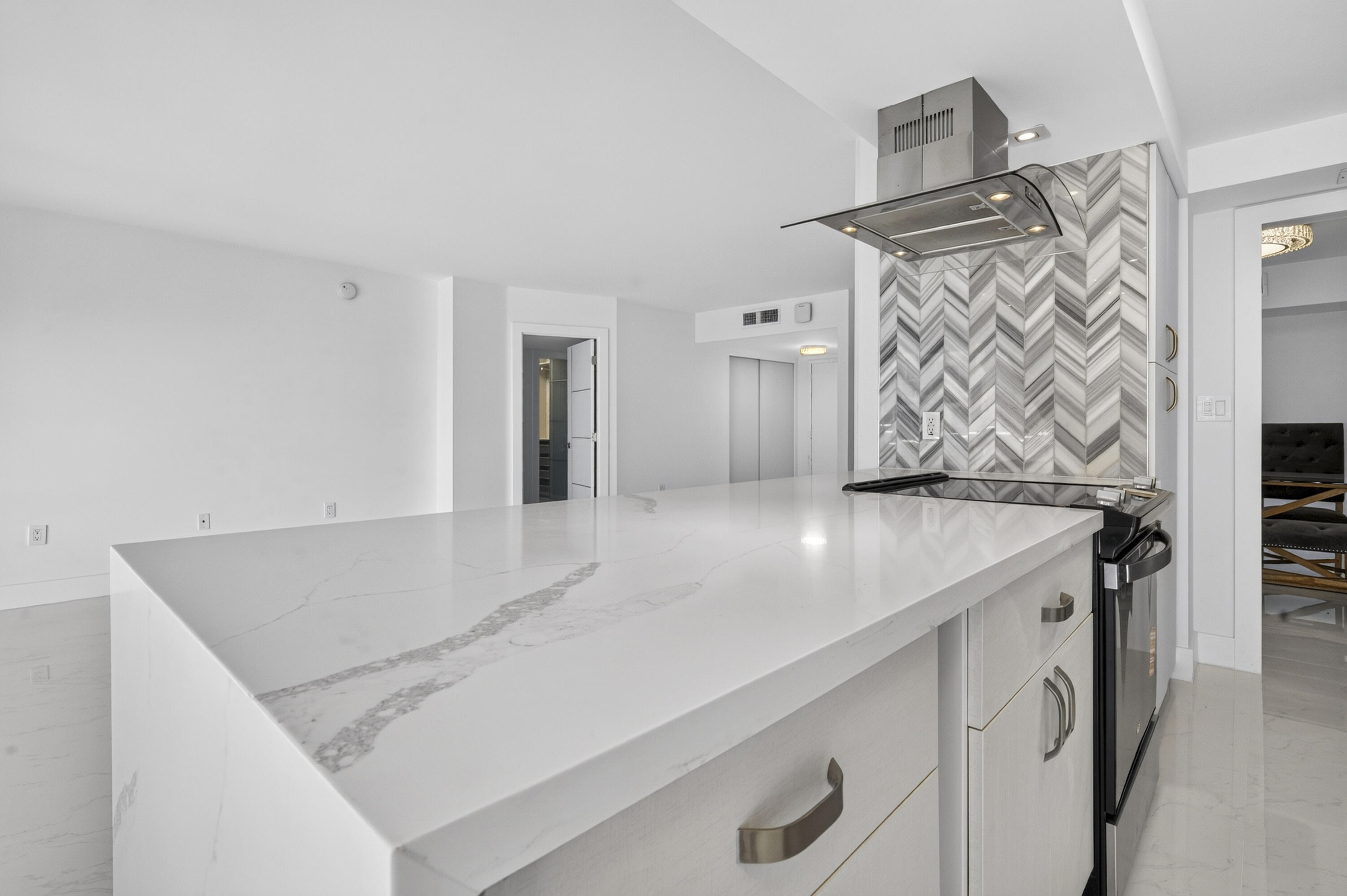 3400 Galt Ocean Dr #606S Fort Lauderdale, FL 33308