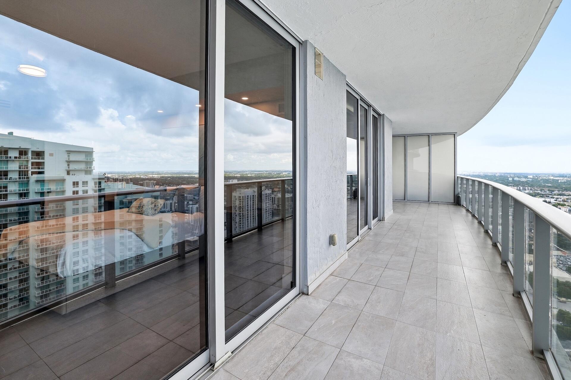 image Aria on the Bay21
