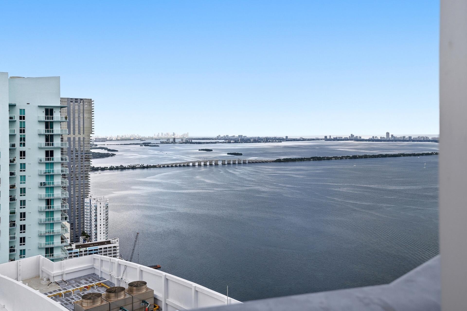 image Aria on the Bay23