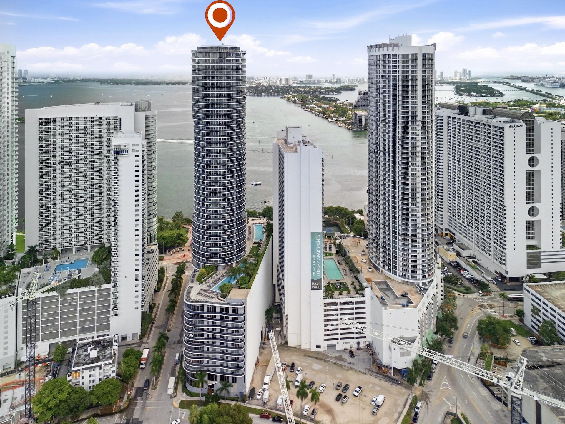 image Aria on the Bay33