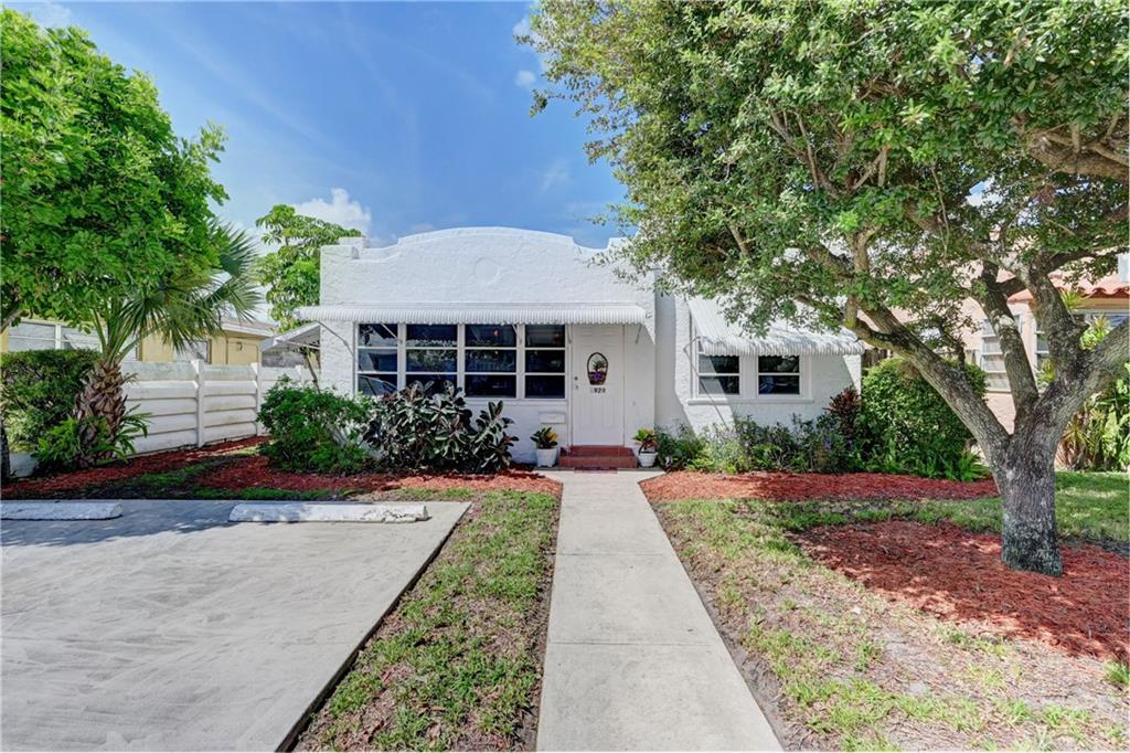 1929 Pierce St