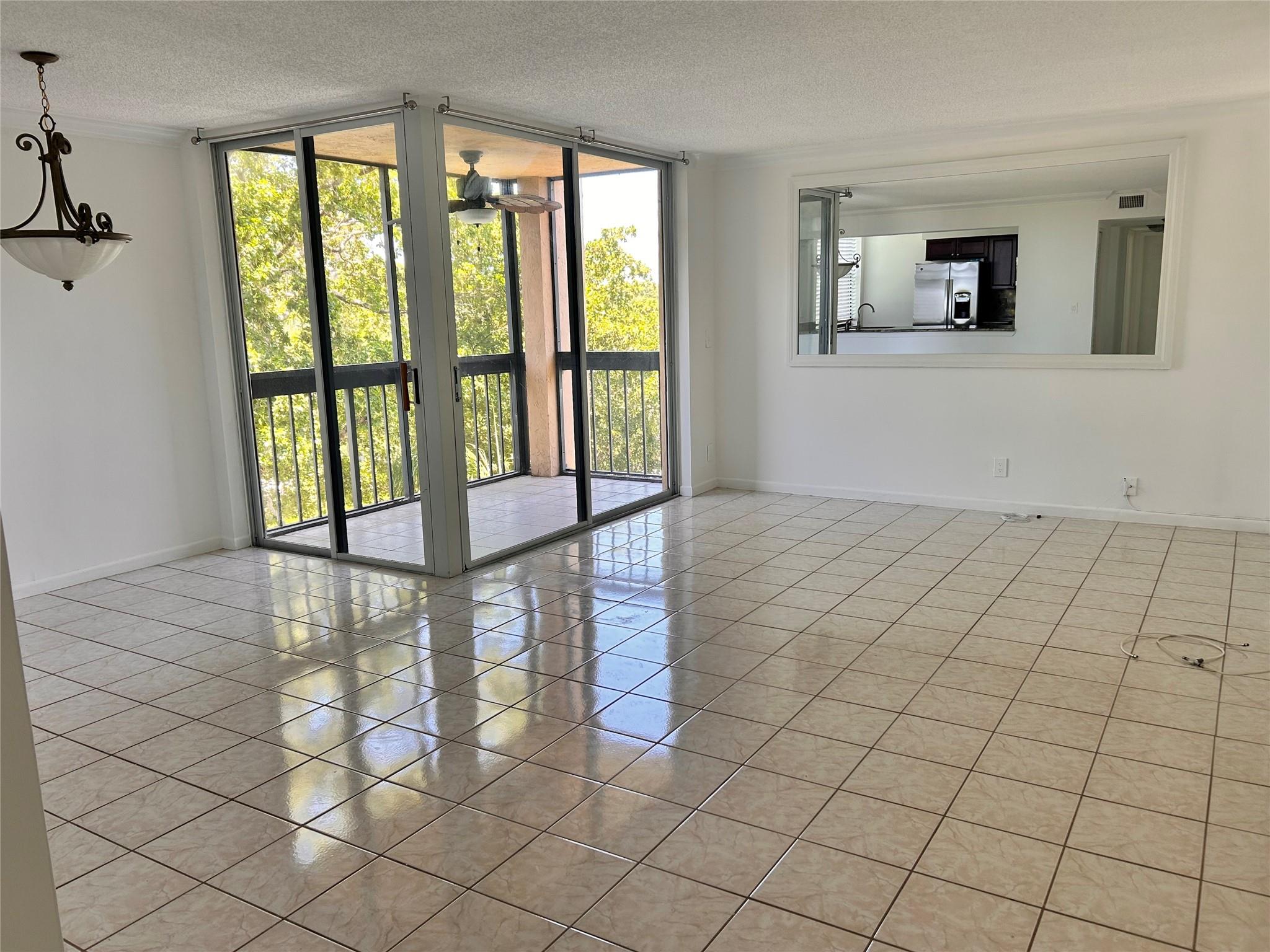 500 Egret Cir #8401