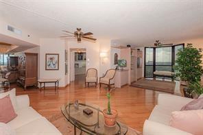 3598 Yacht Clb Dr #1402