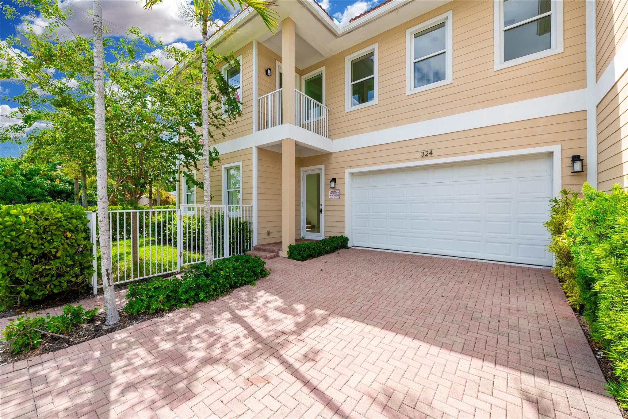 324 SW 14th Ct #324