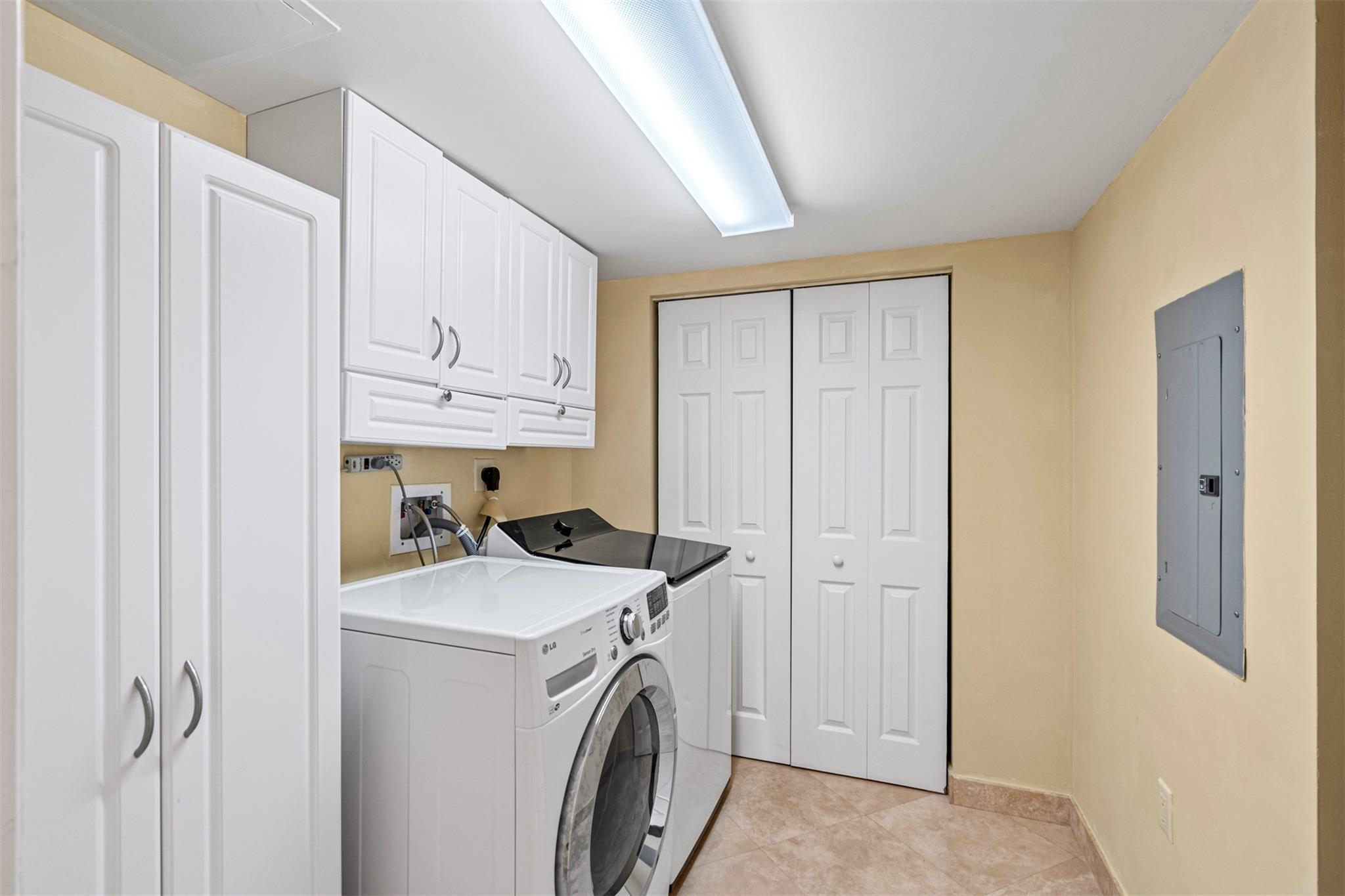 2011 N Ocean Blvd #1601N Fort Lauderdale, FL 33305