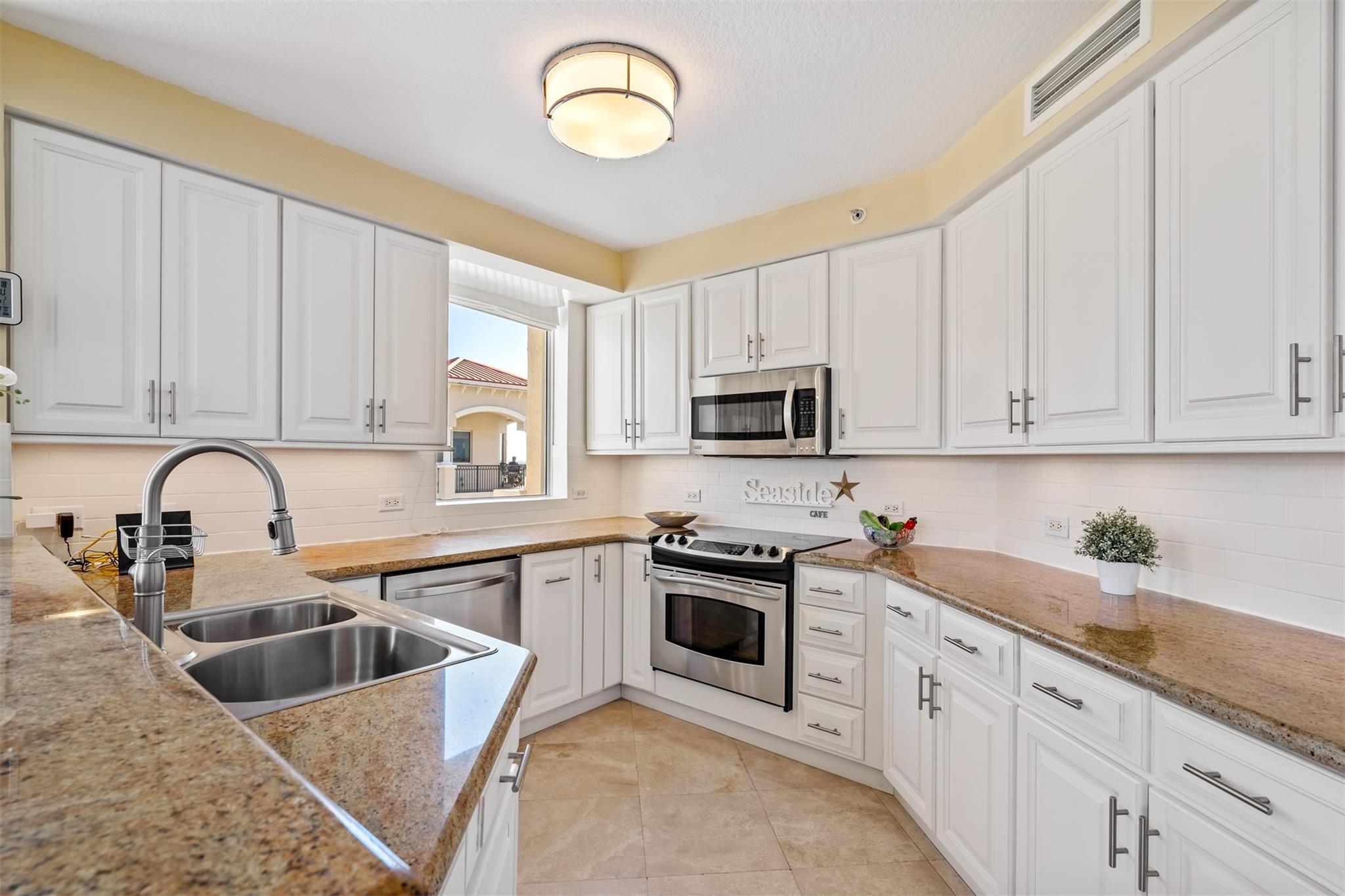 2011 N Ocean Blvd #1601N Fort Lauderdale, FL 33305