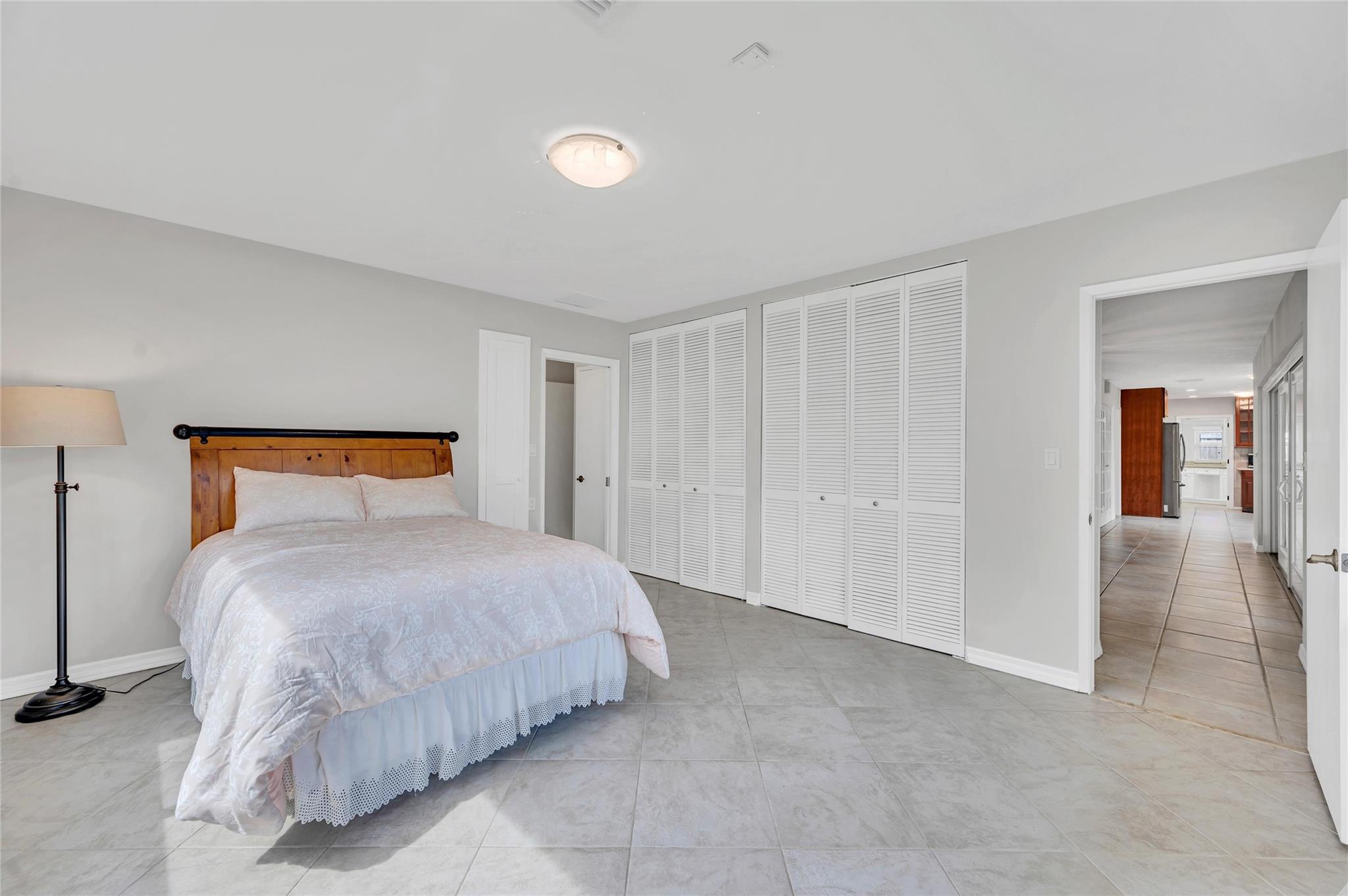 2100 Manatee Dr Fort Lauderdale, FL 33316