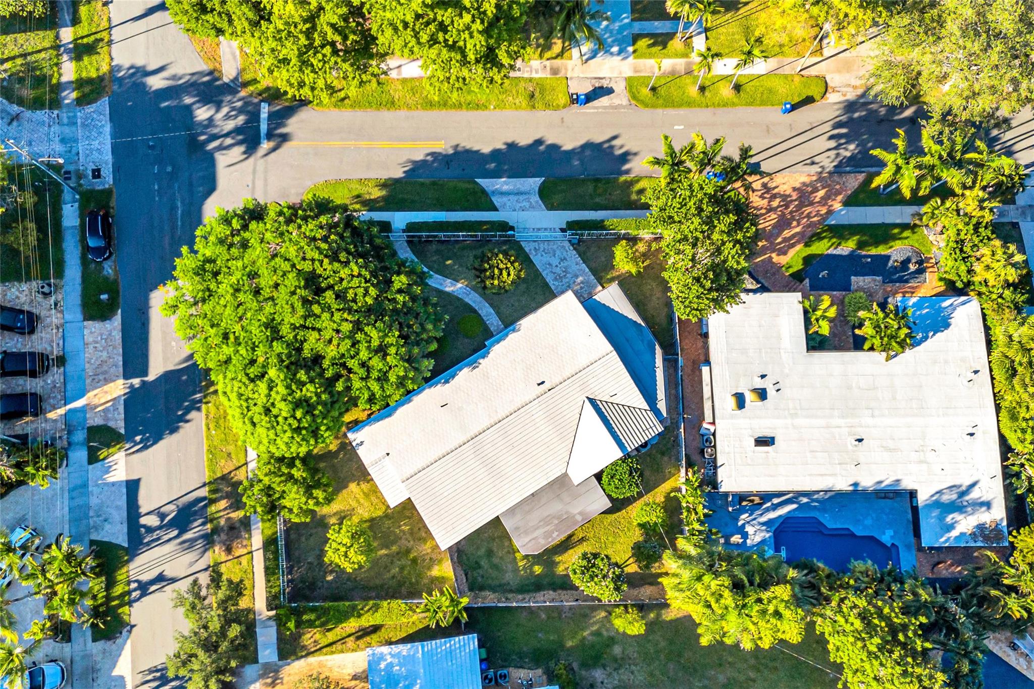 2100 Manatee Dr Fort Lauderdale, FL 33316