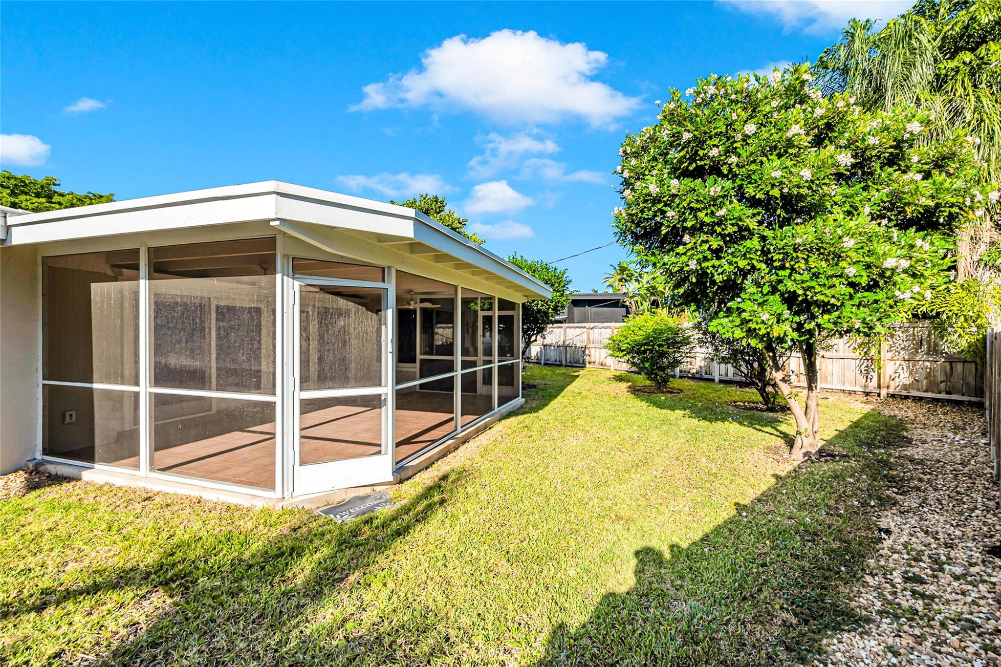 2100 Manatee Dr Fort Lauderdale, FL 33316