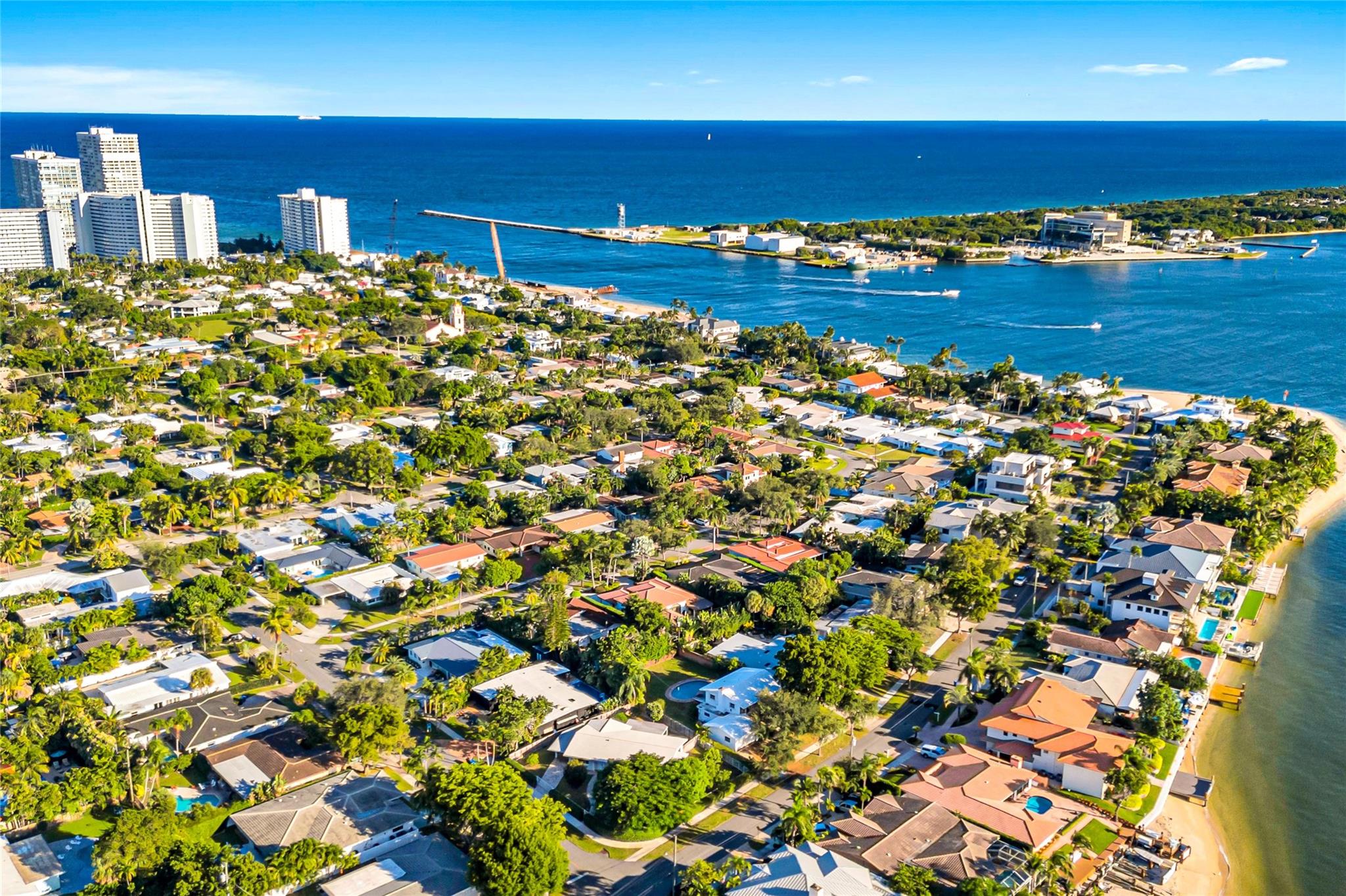 2100 Manatee Dr Fort Lauderdale, FL 33316