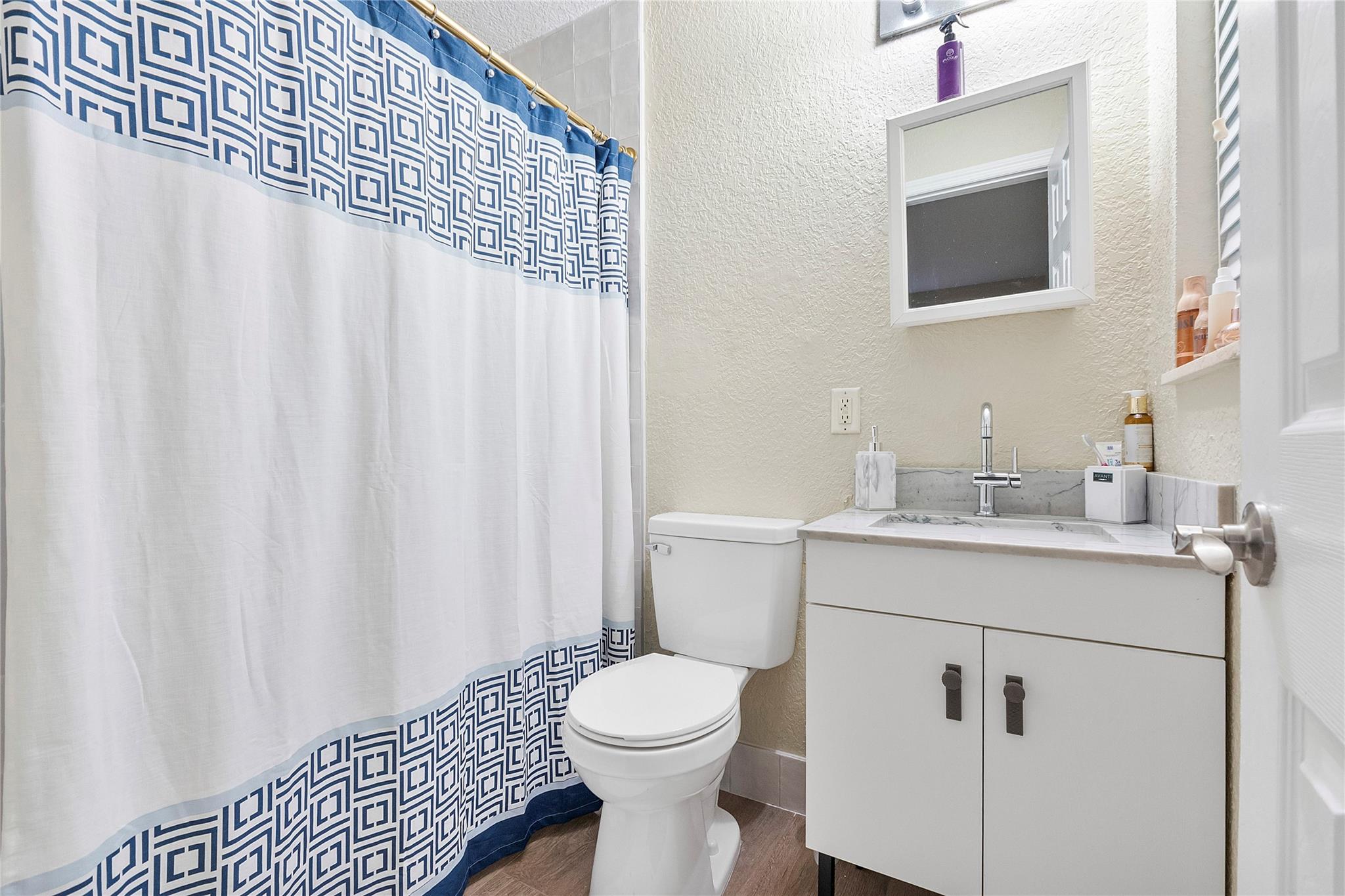 1800 NE 24th Ave Pompano Beach, FL 33062